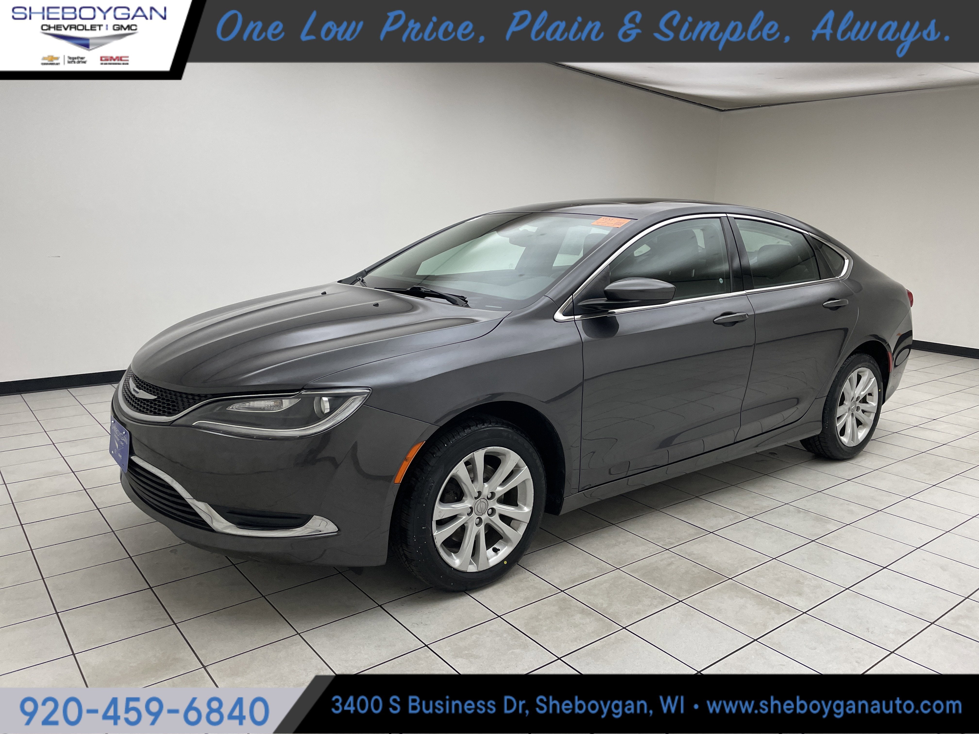 2016 Chrysler 200 Limited's photo