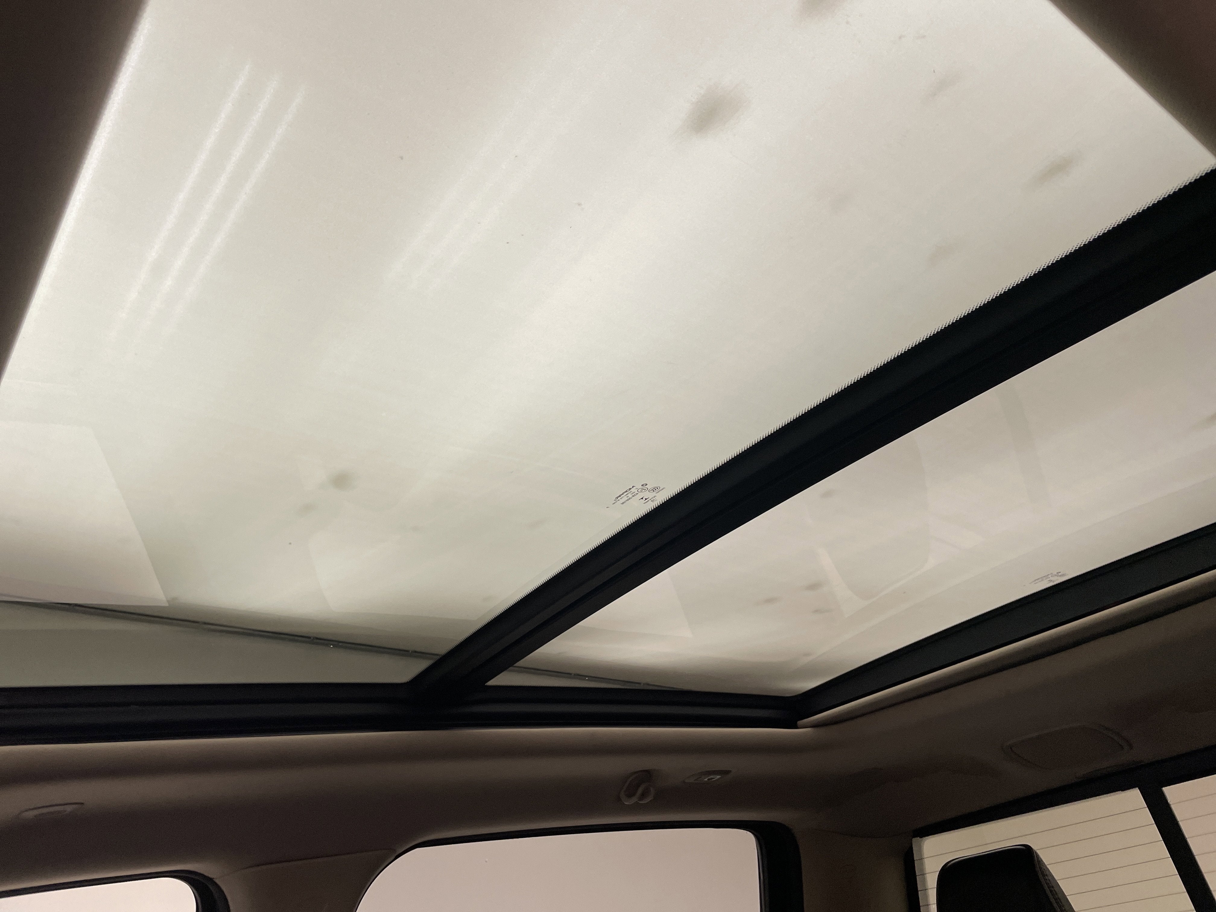 2019 RAM 1500 Laramie Crew Cab 4x4 5'7" Box