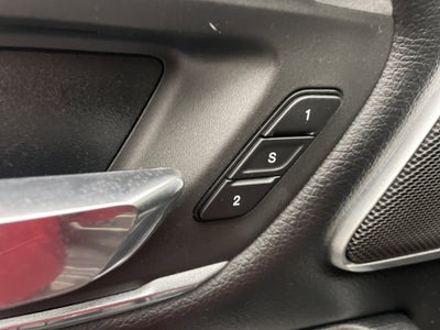 2019 RAM 1500 Laramie Crew Cab 4x4 5'7" Box