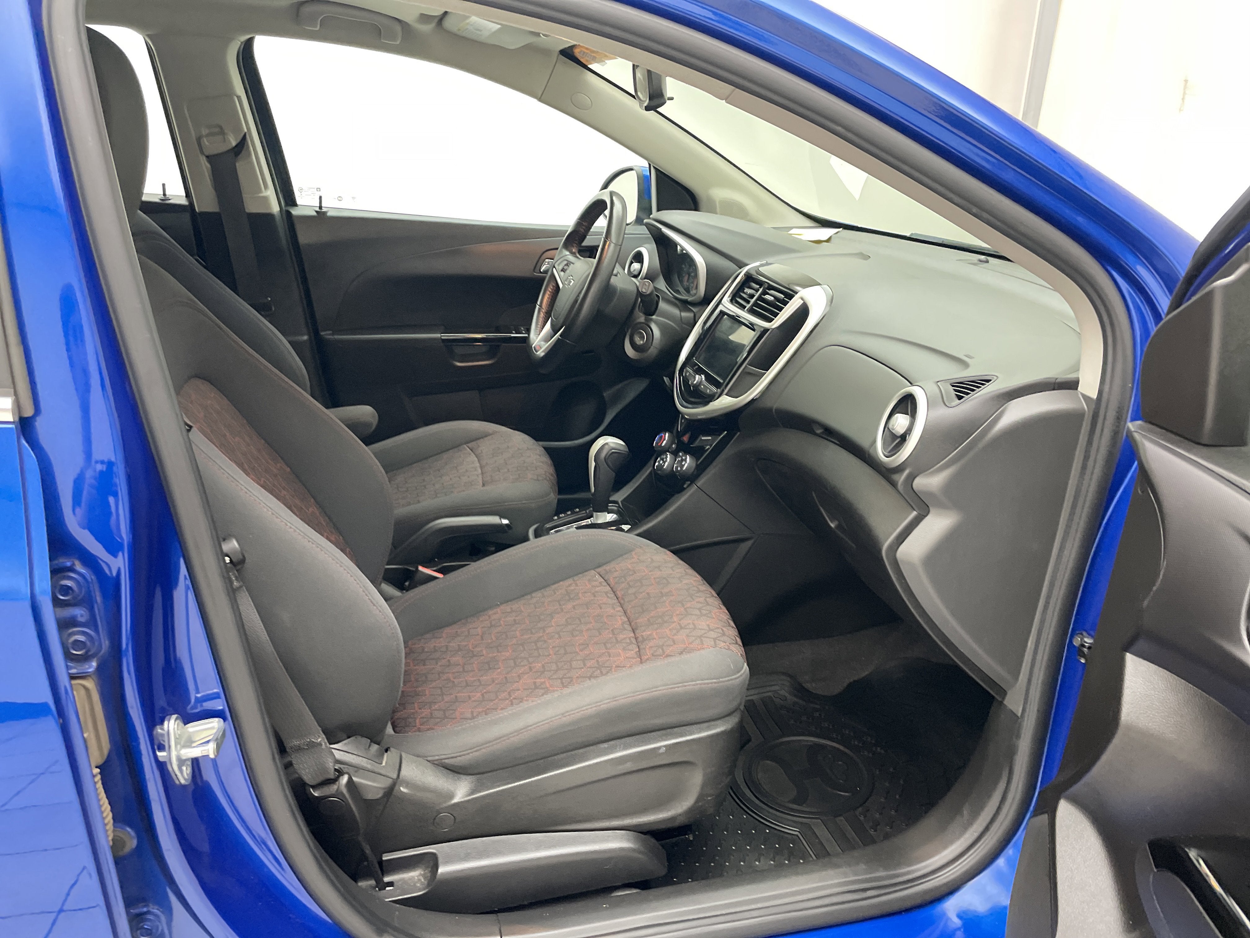 2018 Chevrolet Sonic LT