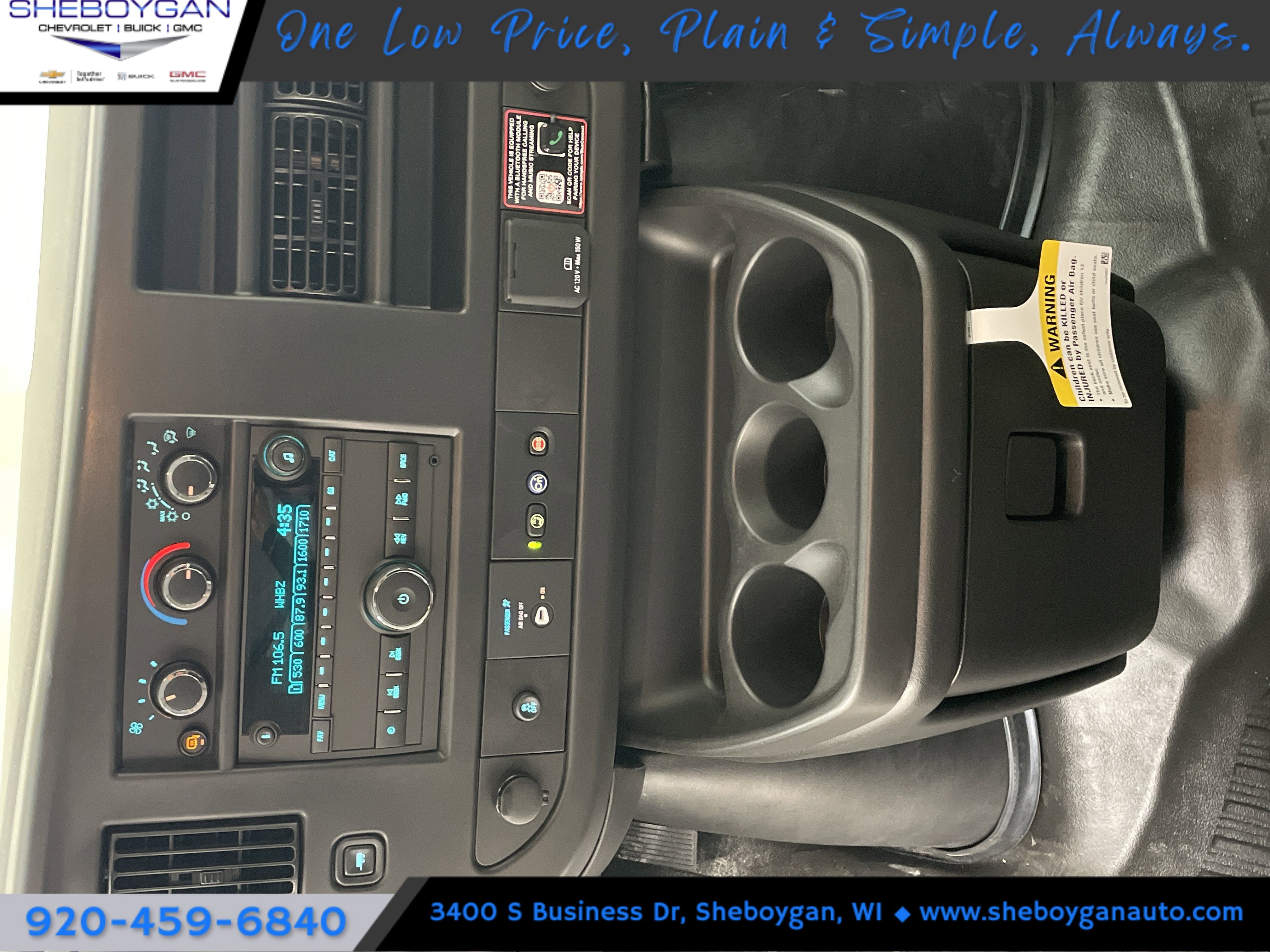 2025 Chevrolet Express Cargo WT