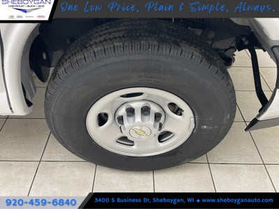 2025 Chevrolet Express Cargo WT