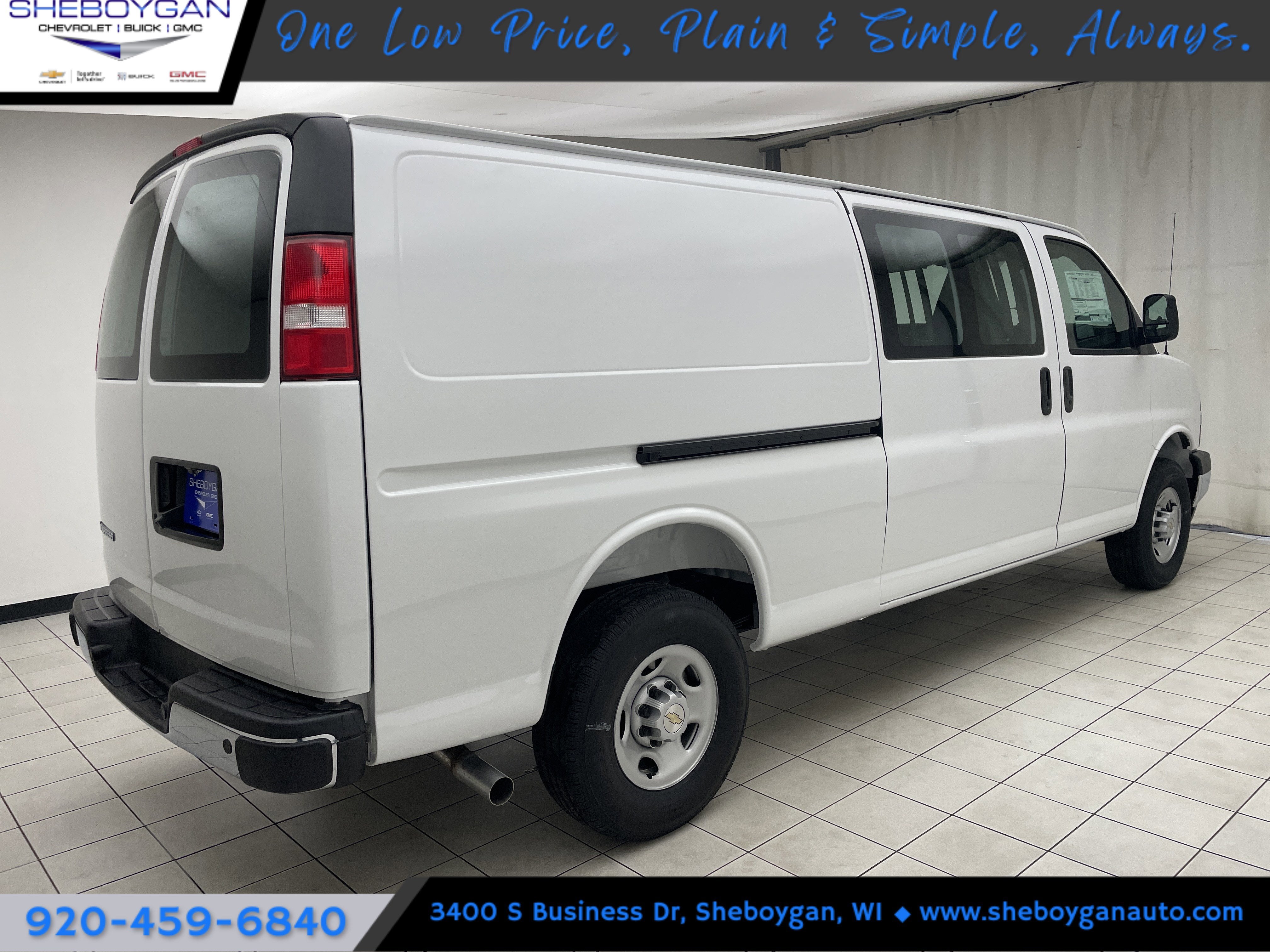 2025 Chevrolet Express Cargo WT