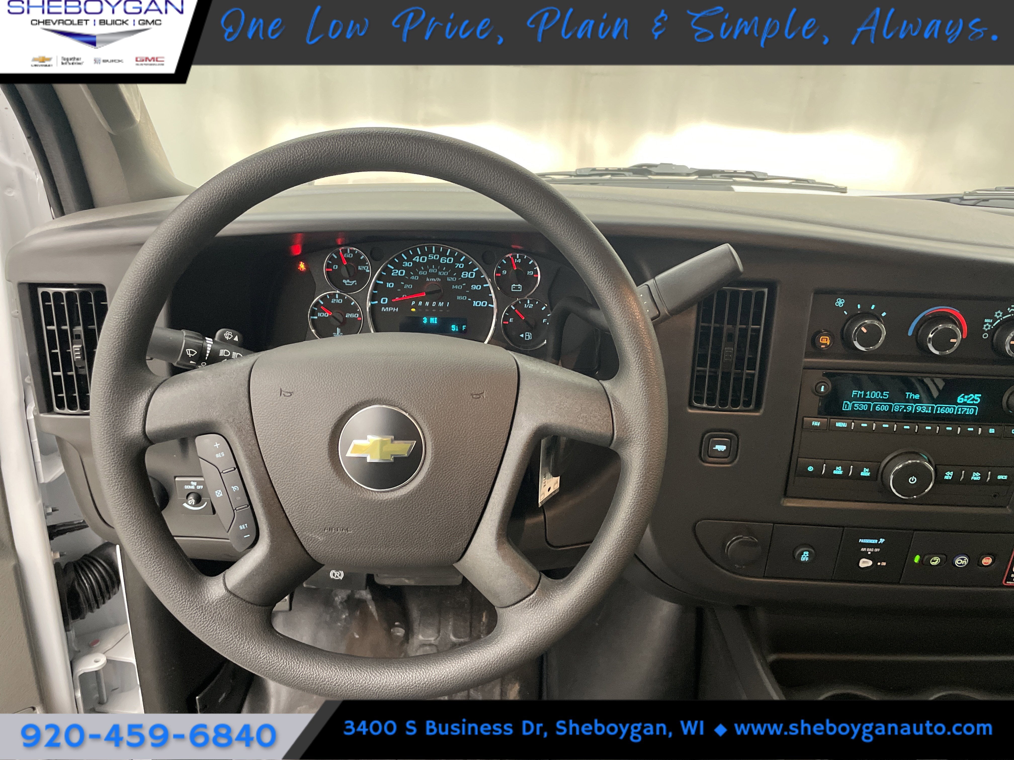 2025 Chevrolet Express Cargo WT