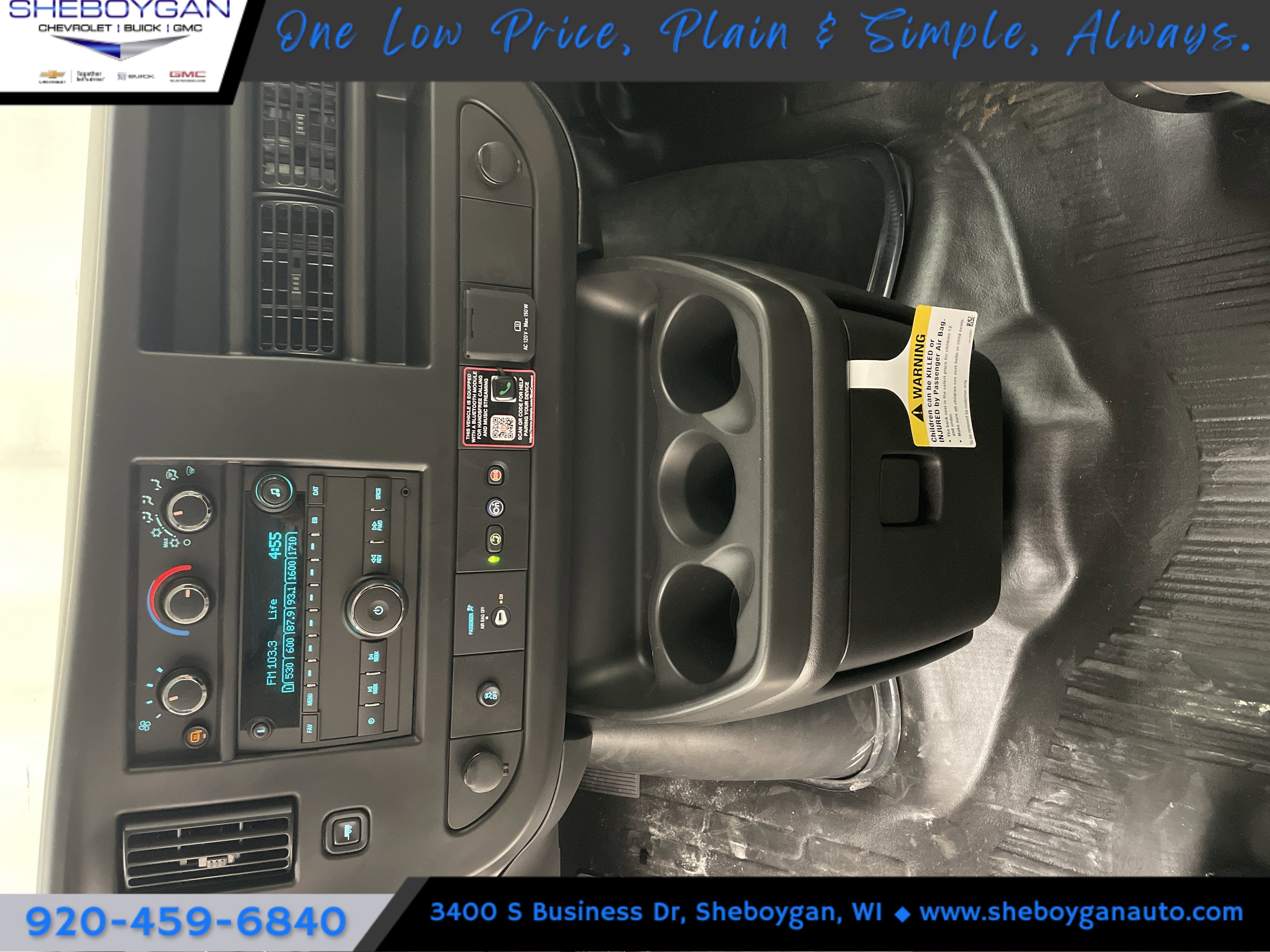 2025 Chevrolet Express Cargo WT