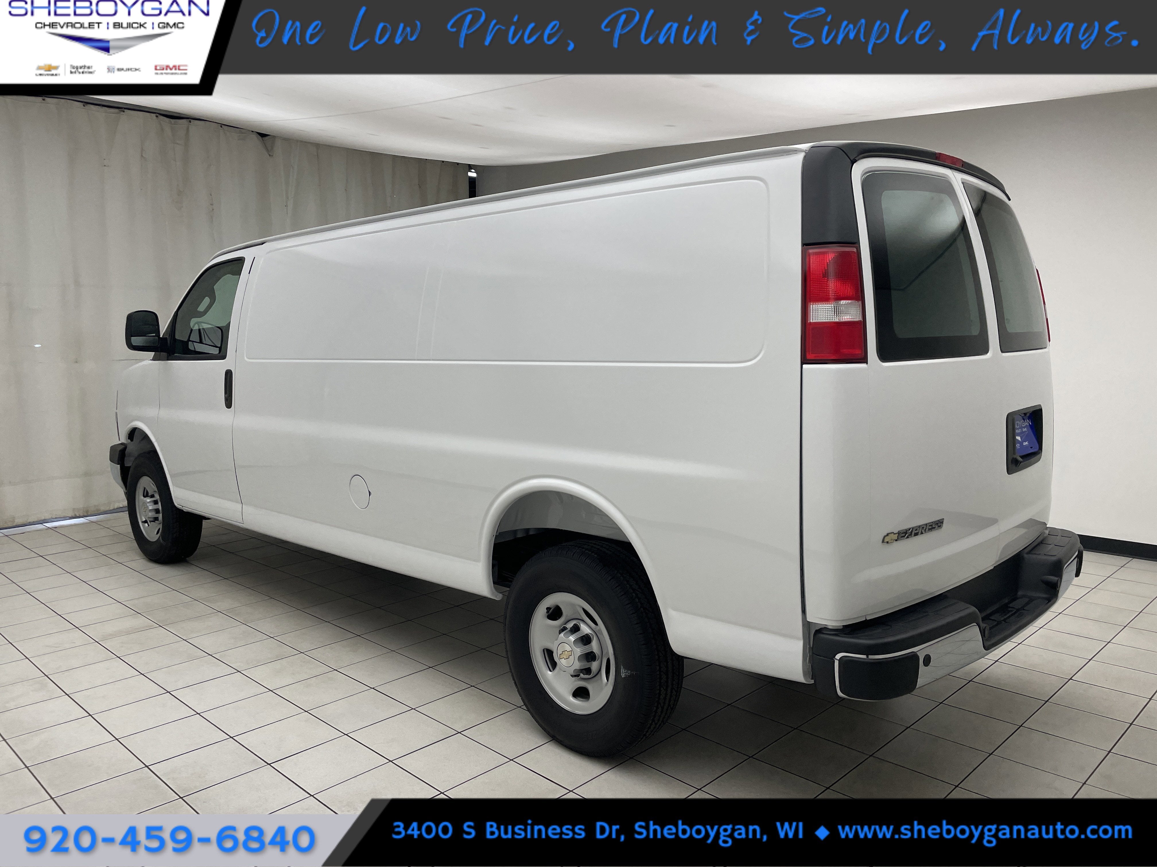 2025 Chevrolet Express Cargo WT