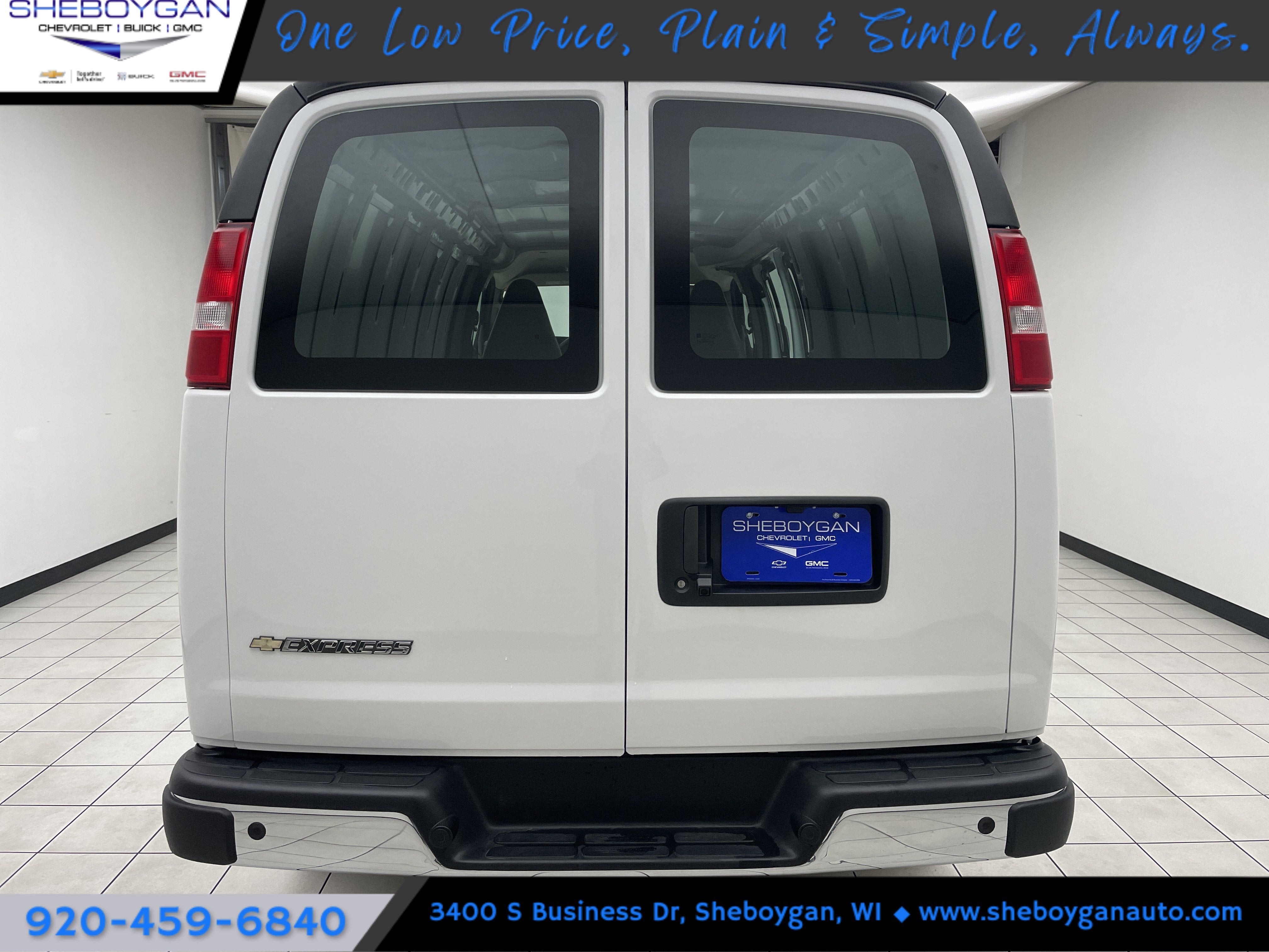 2025 Chevrolet Express Cargo WT