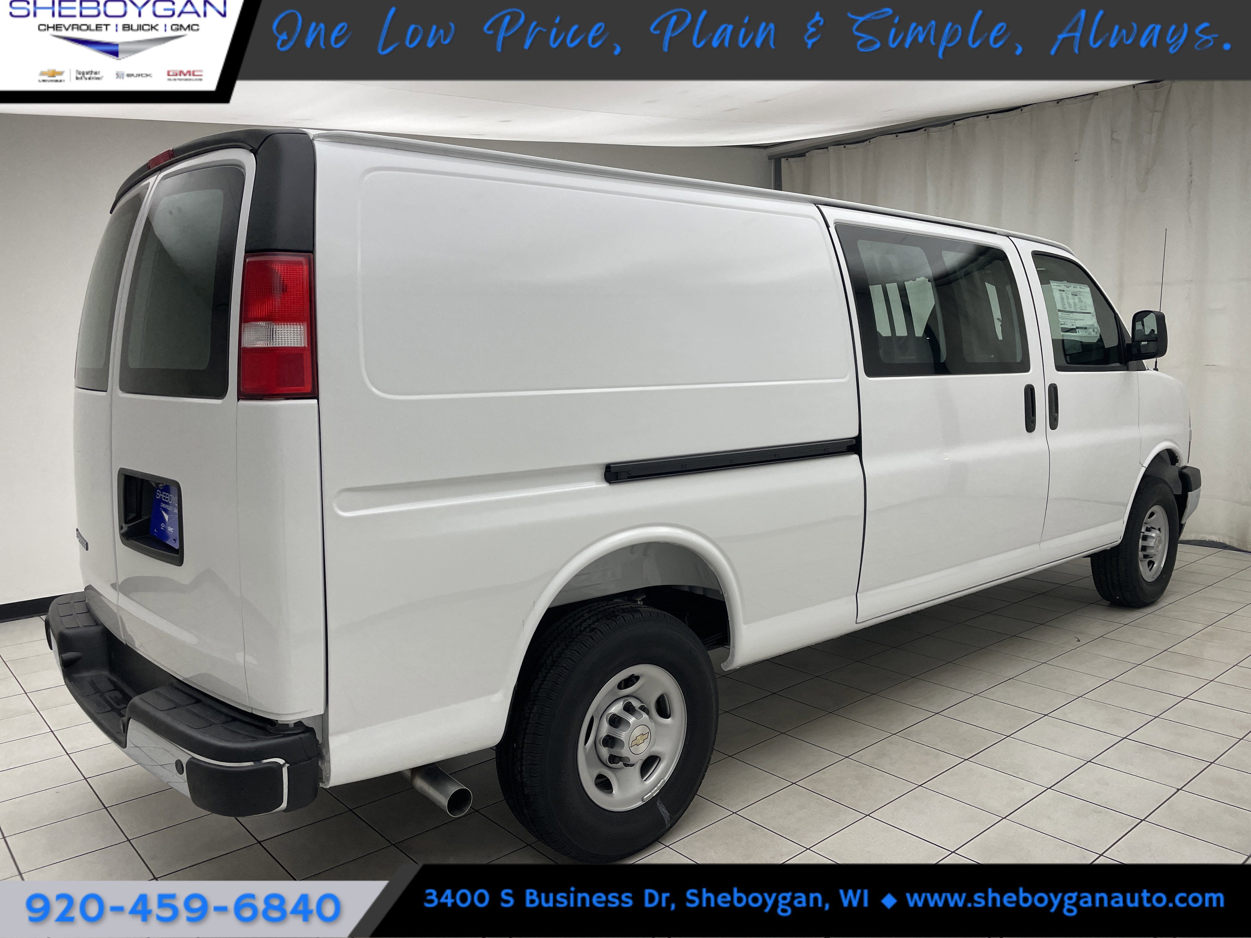 2025 Chevrolet Express Cargo WT