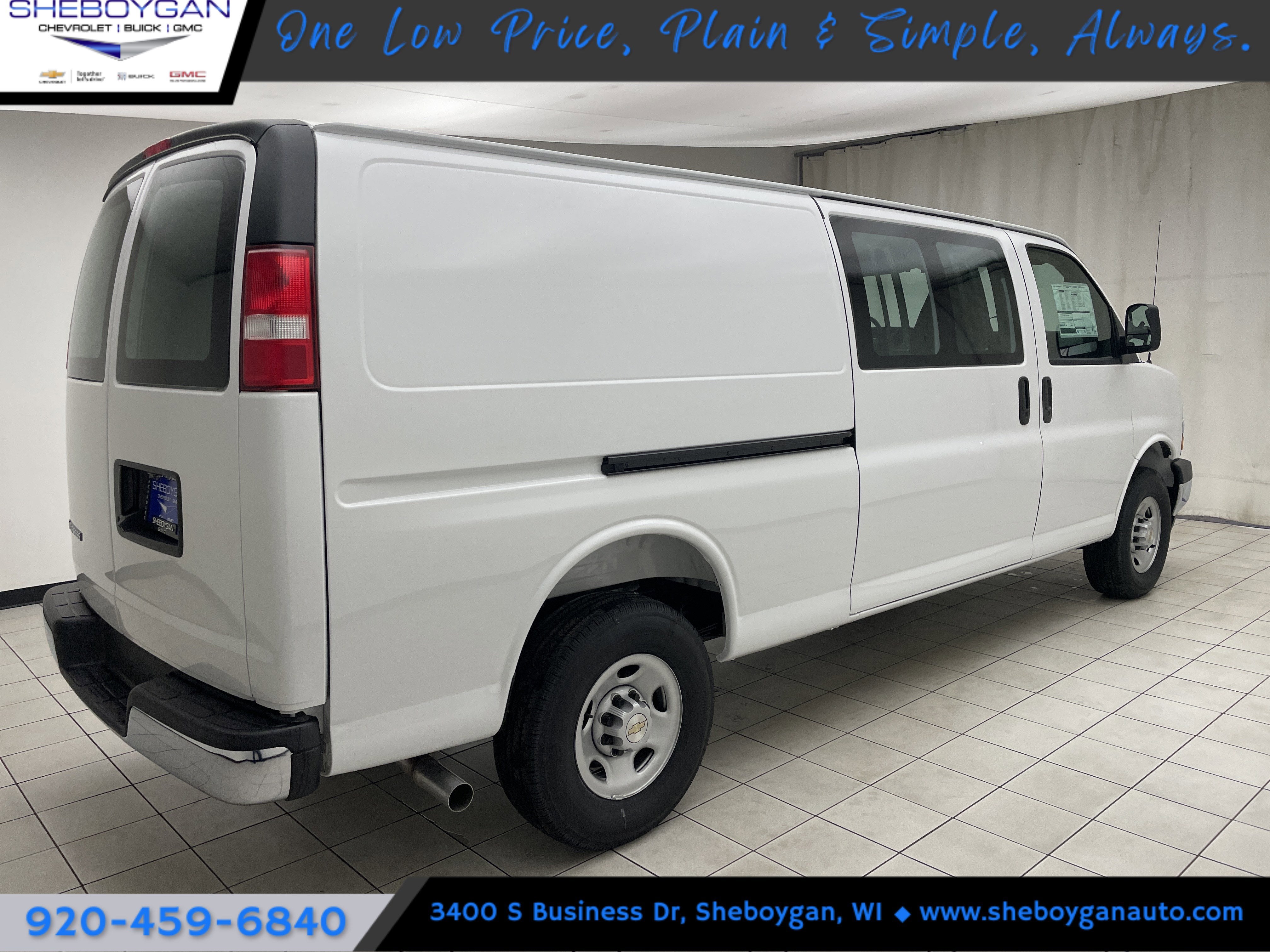 2025 Chevrolet Express Cargo WT
