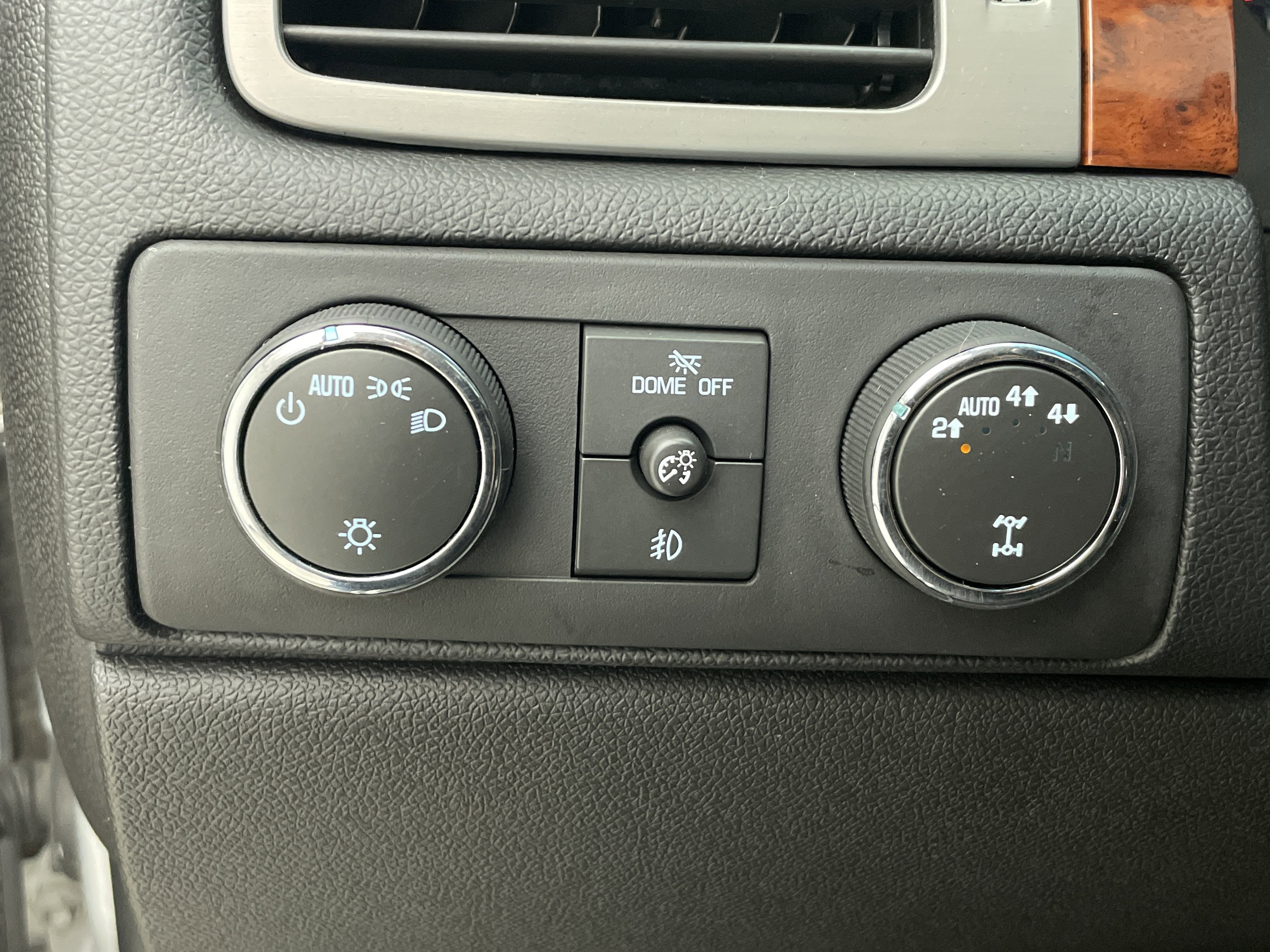 2013 Chevrolet Suburban LTZ