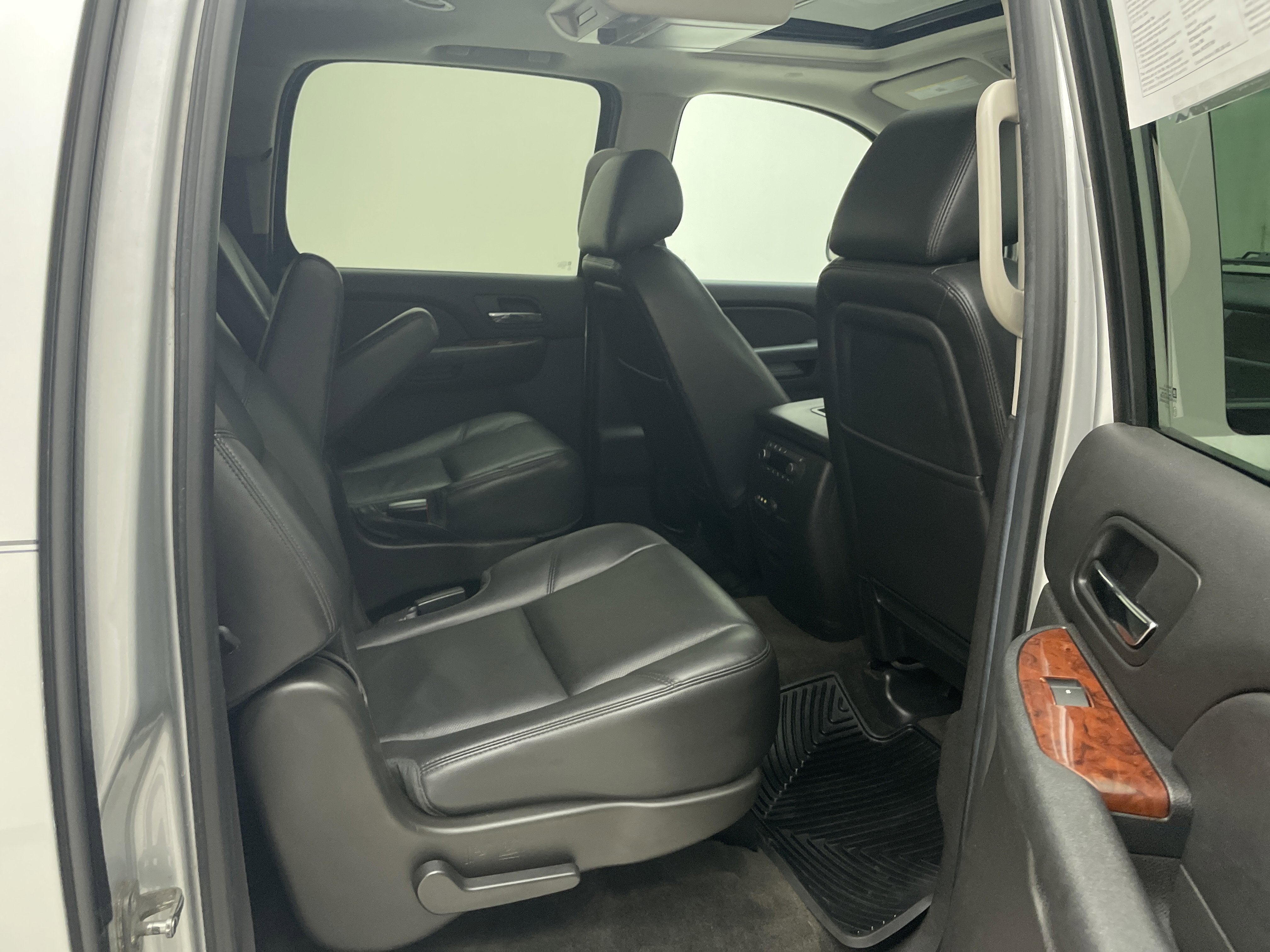 2013 Chevrolet Suburban LTZ