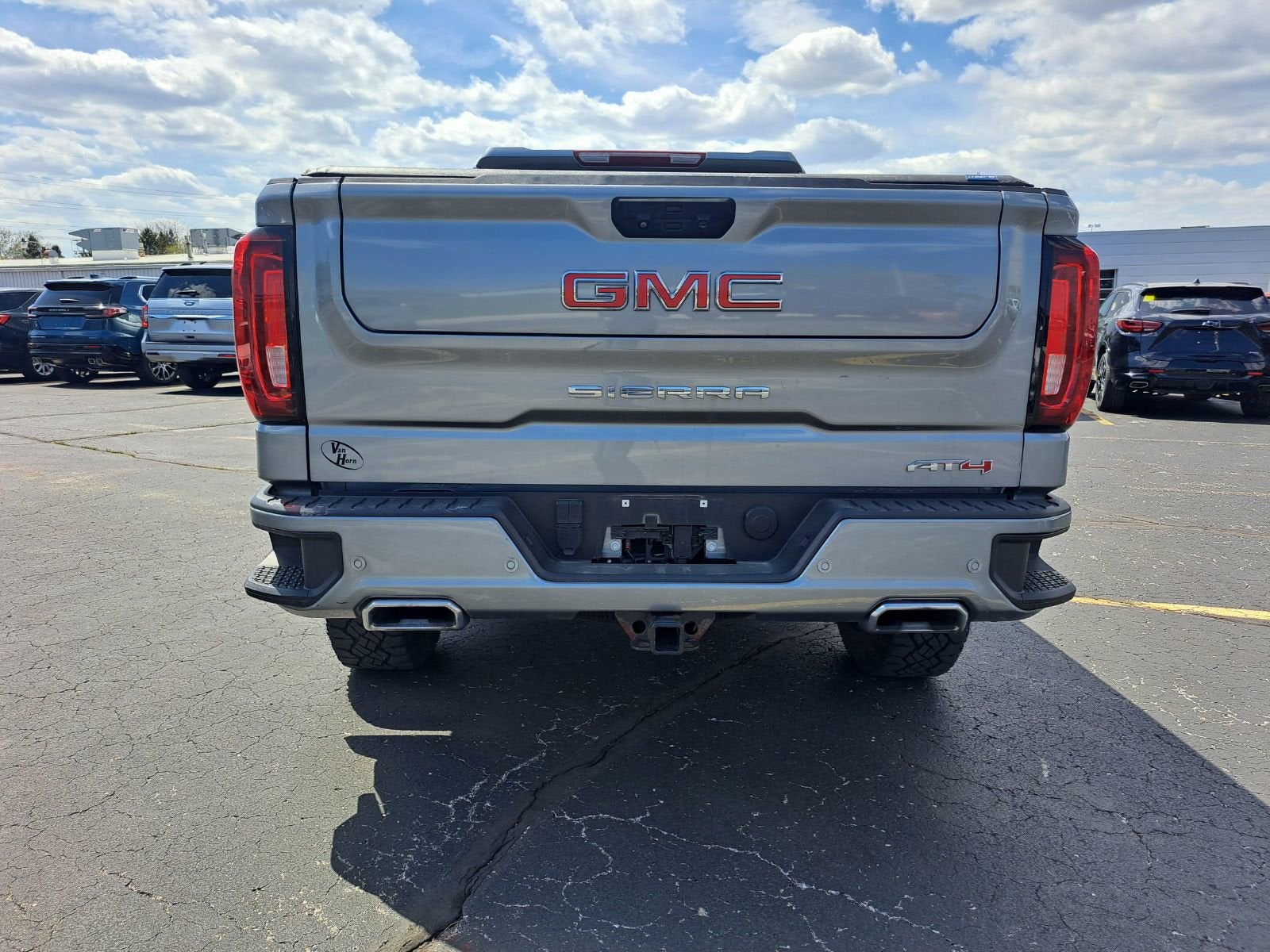 2023 GMC Sierra 1500 AT4