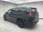 2024 Chrysler Pacifica Touring L AWD