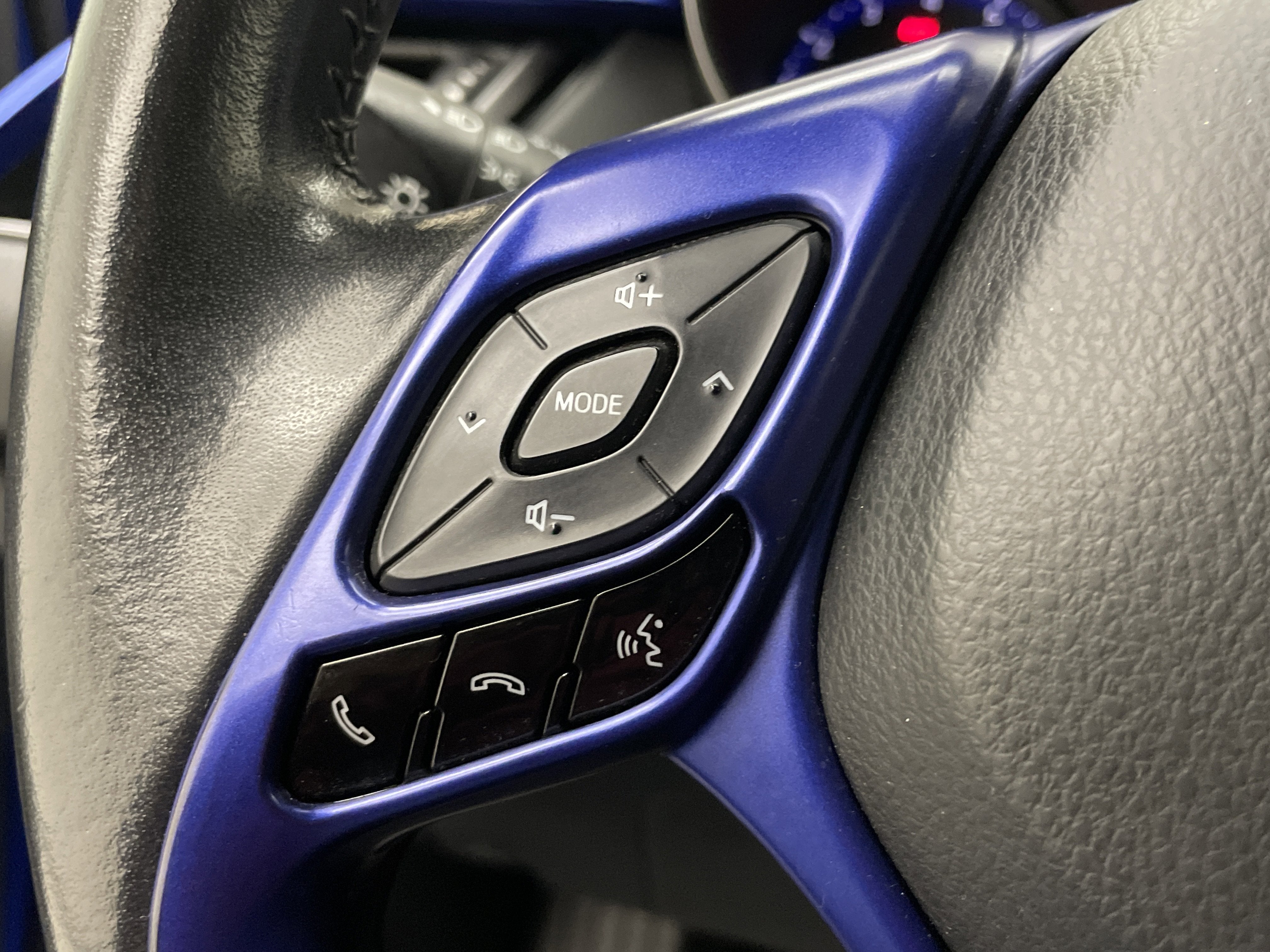 2020 Toyota C-HR XLE