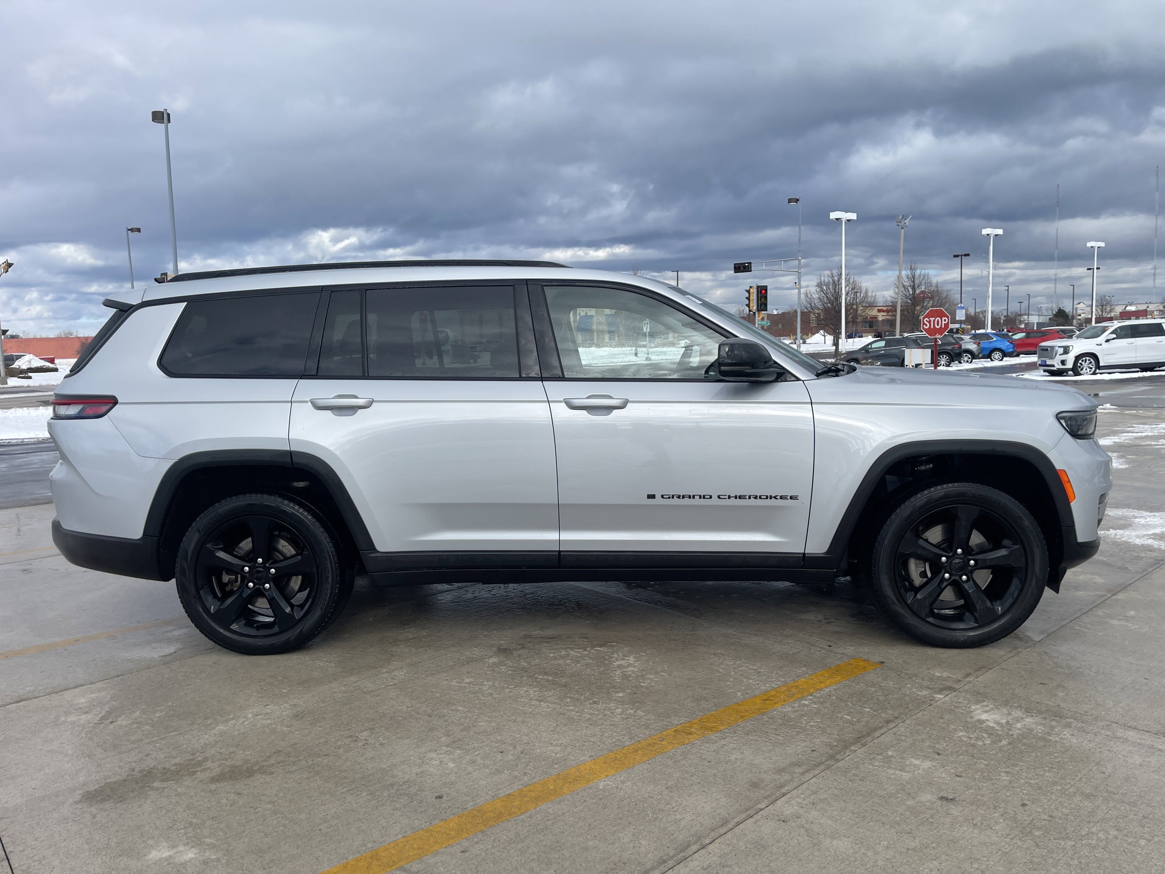 2023 Jeep Grand Cherokee L Limited 4x4