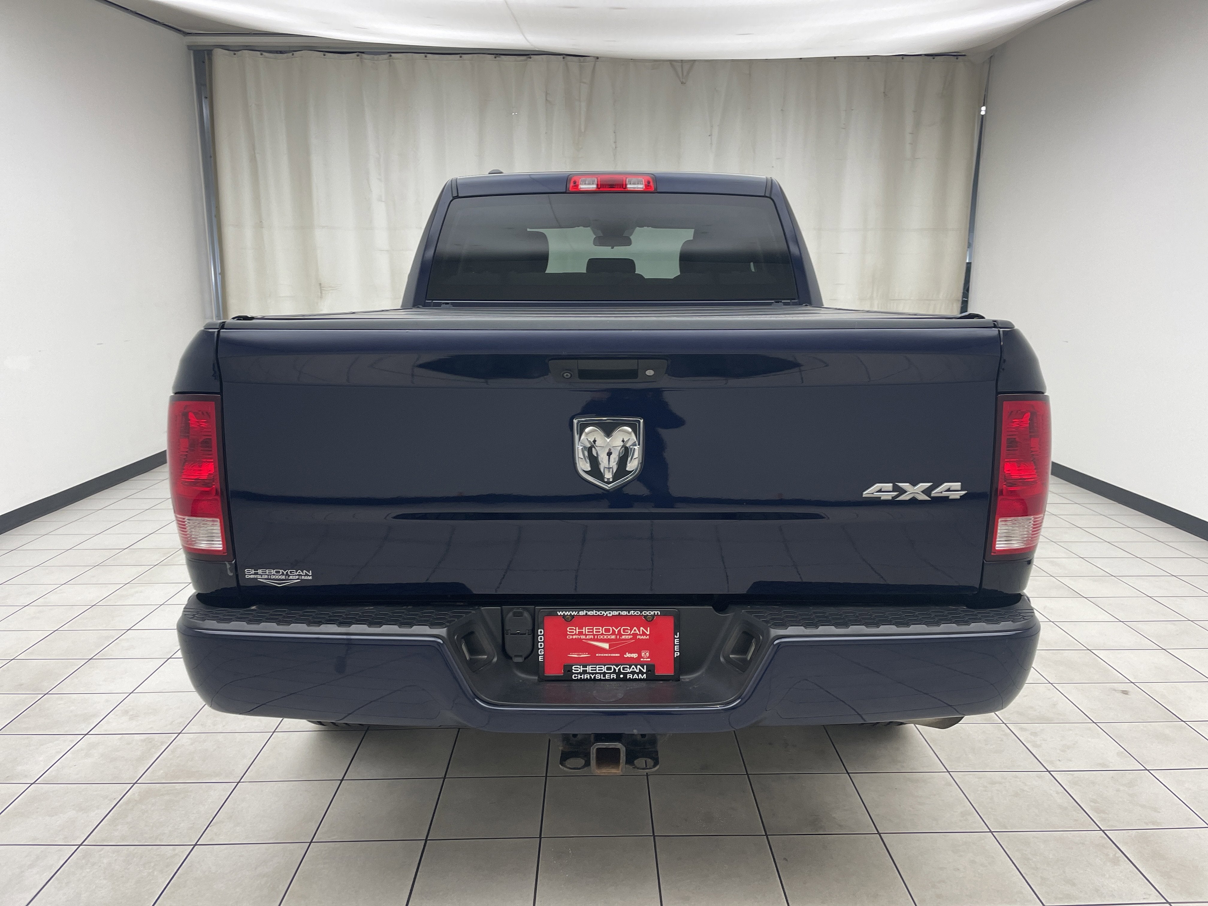 2018 RAM 1500 Express Quad Cab 4x4 6'4' Box