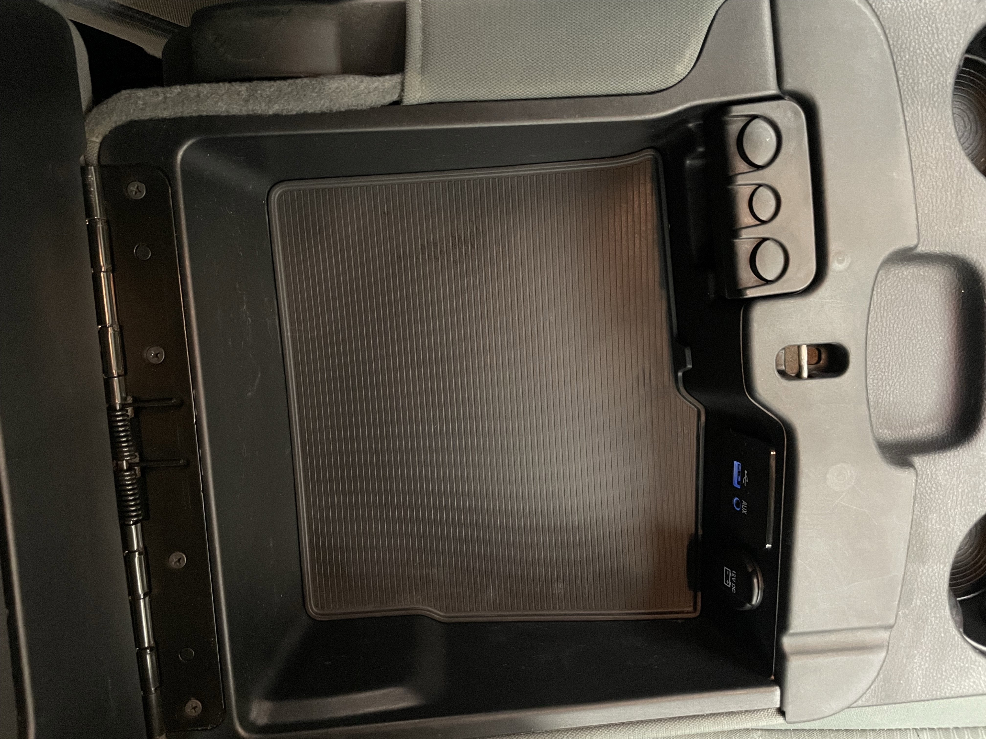 2017 RAM 1500 Express Quad Cab 4x4 6'4' Box