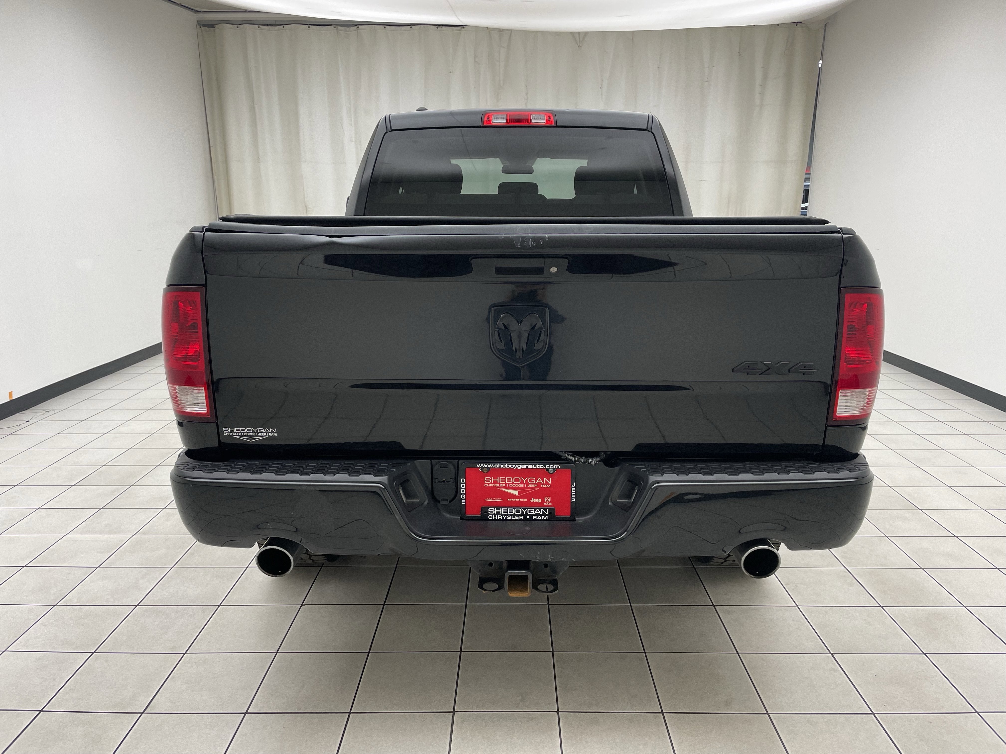 2017 RAM 1500 Express Quad Cab 4x4 6'4' Box