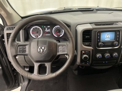 2017 RAM 1500 Express Quad Cab 4x4 6'4' Box