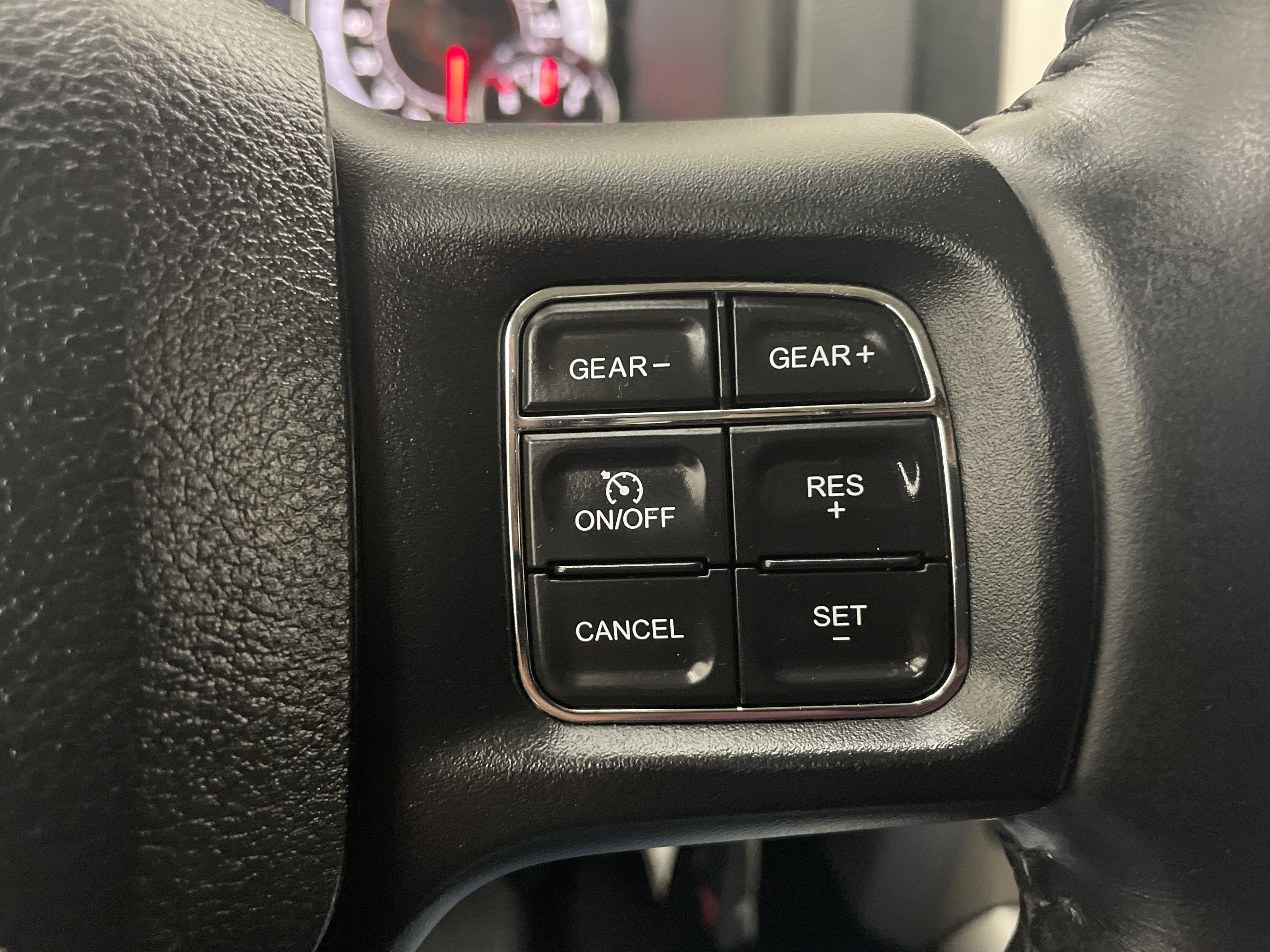 2018 RAM 1500 Big Horn Crew Cab 4x4 5'7' Box