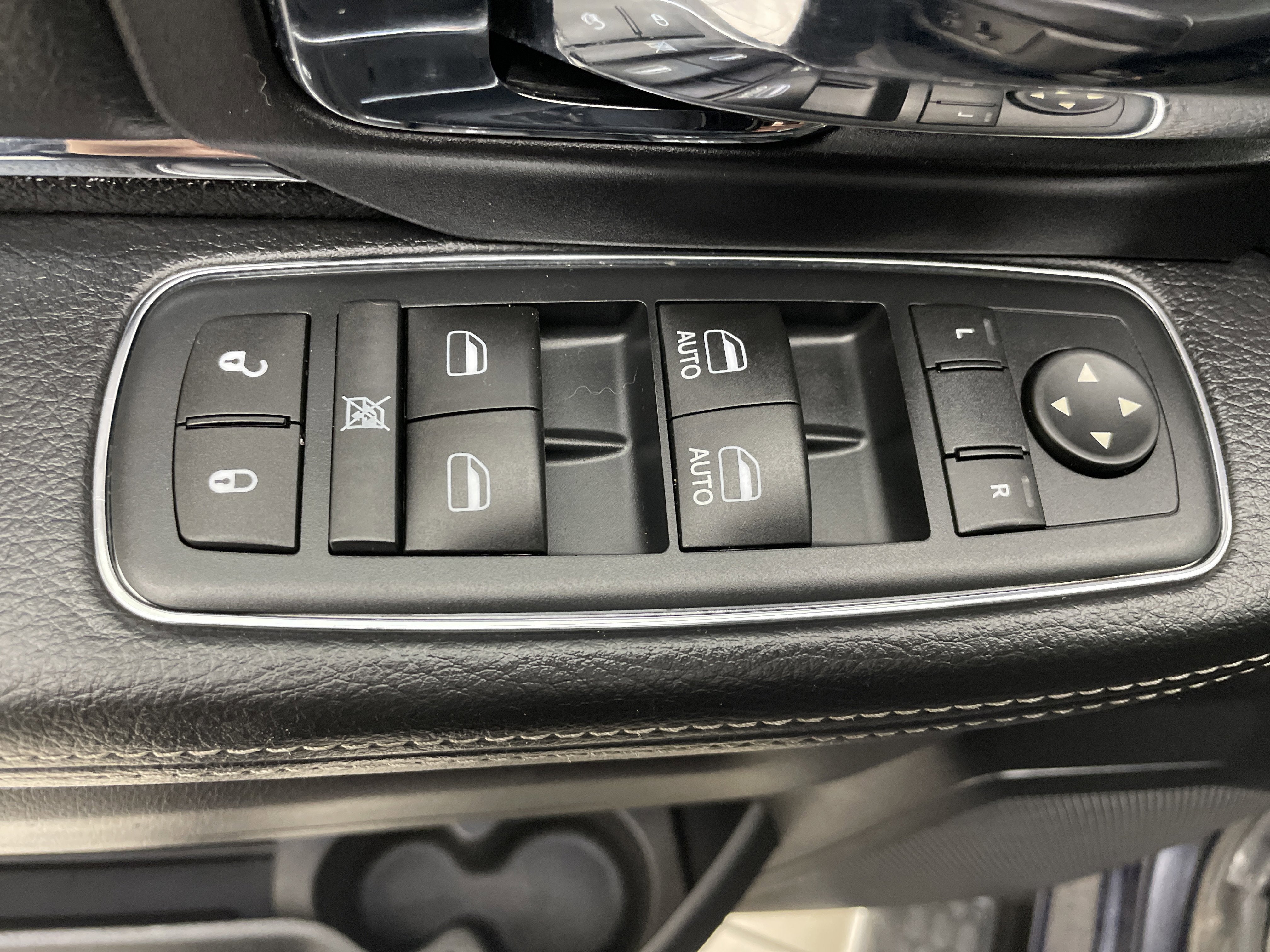 2016 RAM 1500 Laramie