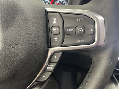 2025 RAM 1500 Big Horn Crew Cab 4x4 5'7' Box