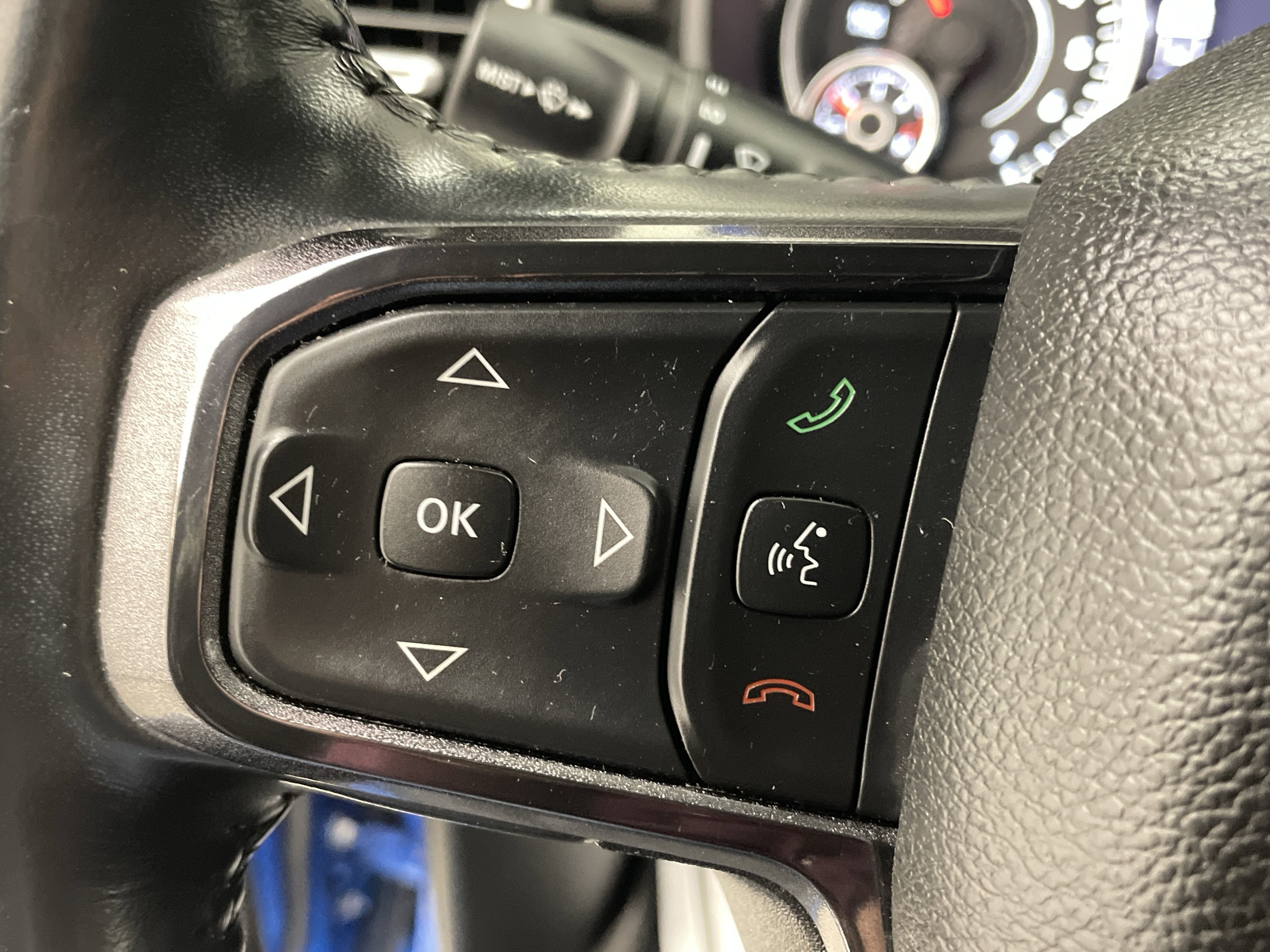 2023 RAM 1500 Big Horn Crew Cab 4x4 5'7' Box