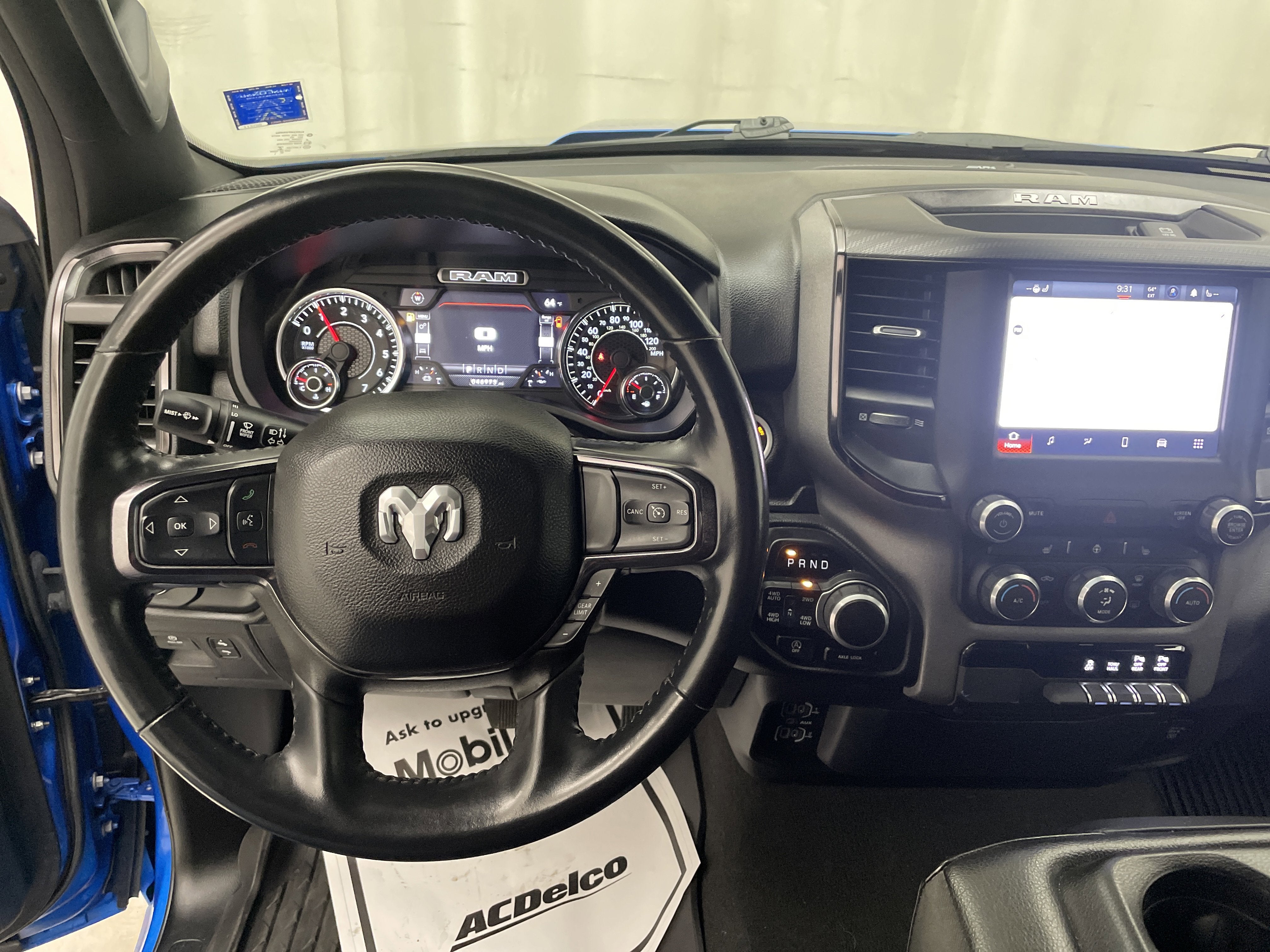 2023 RAM 1500 Big Horn Crew Cab 4x4 5'7' Box