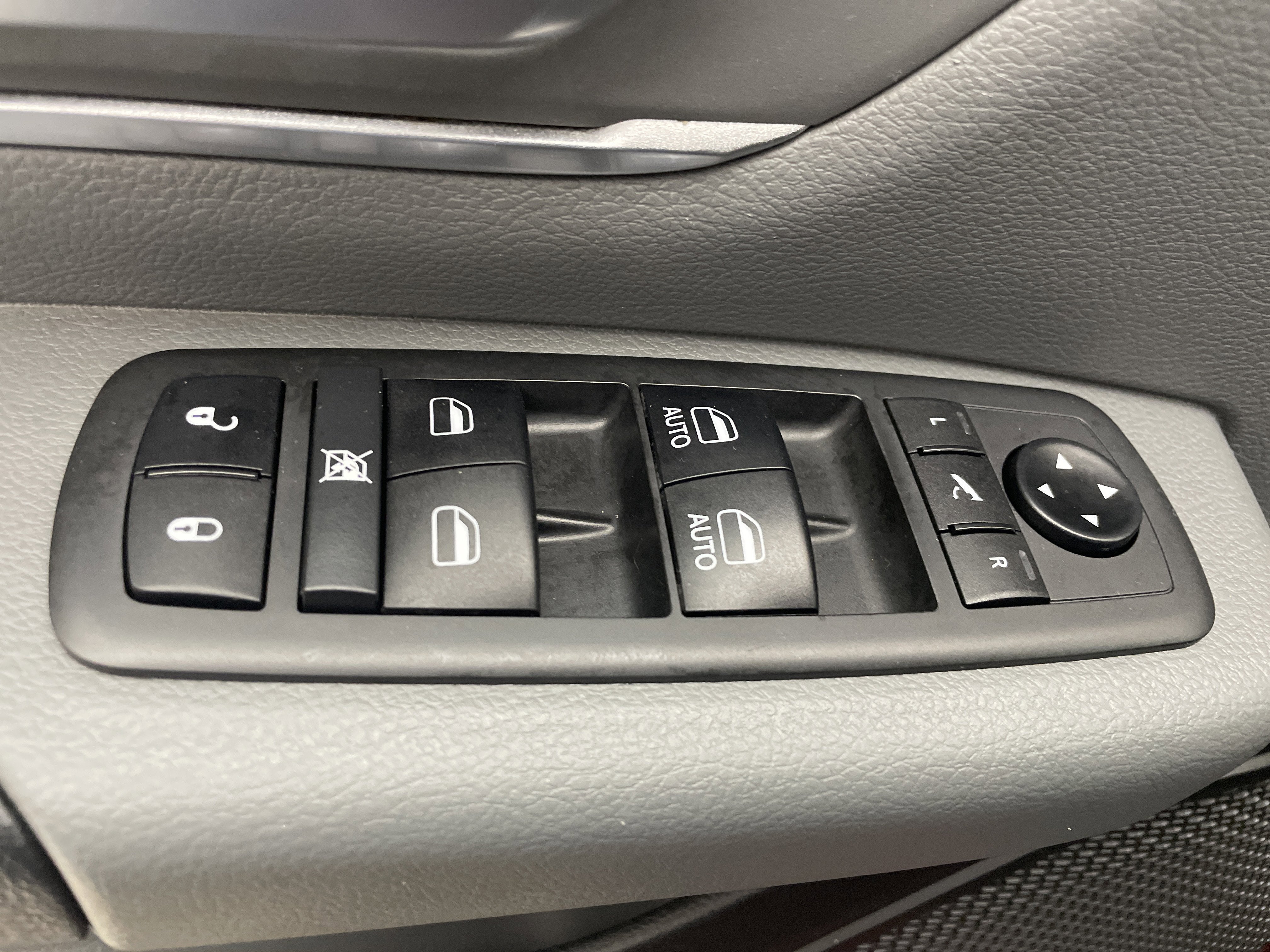 2019 RAM 1500 Big Horn/Lone Star Crew Cab 4x4 5'7' Box