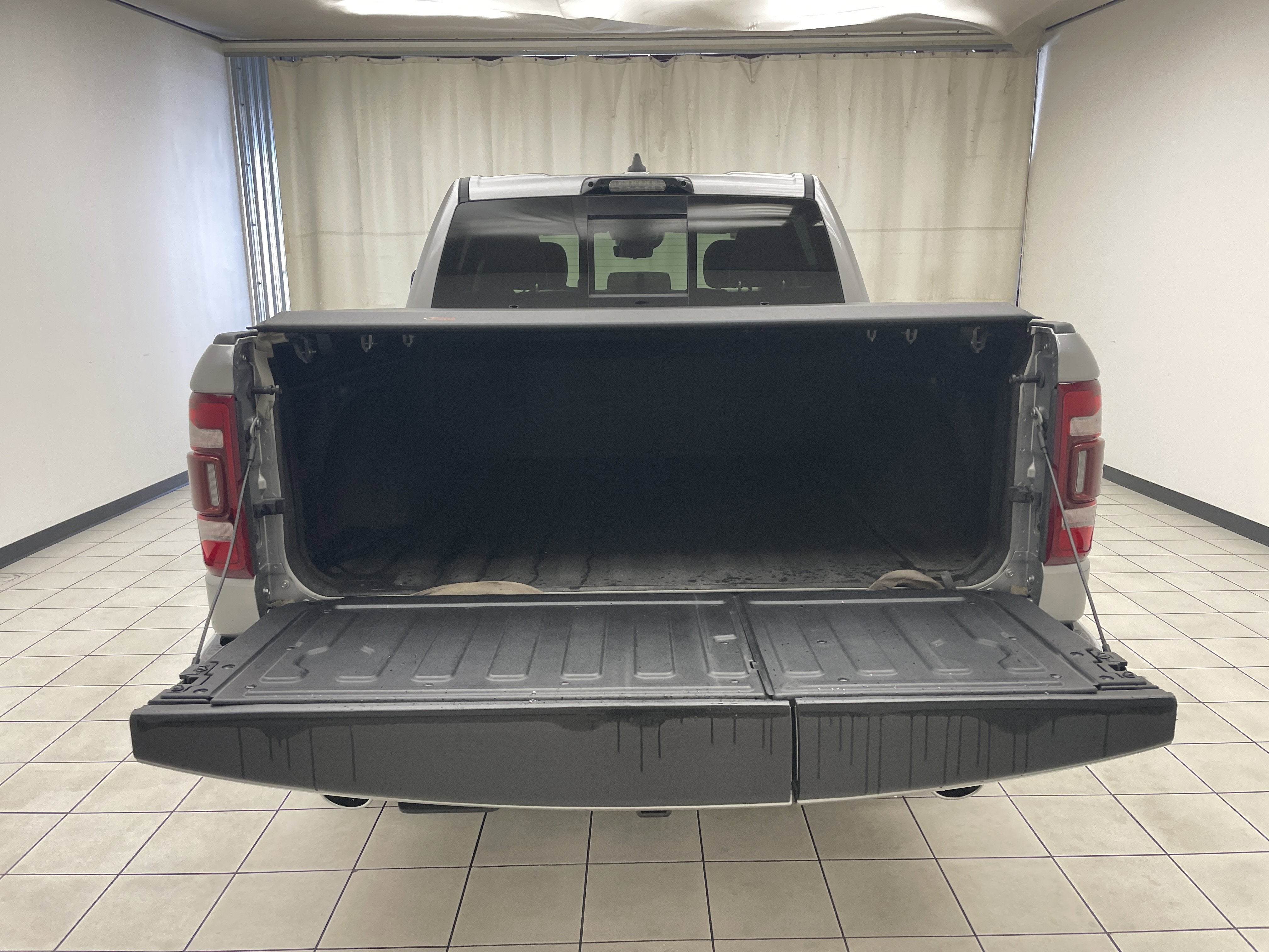 2024 RAM 1500 Limited Crew Cab 4x4 5'7' Box