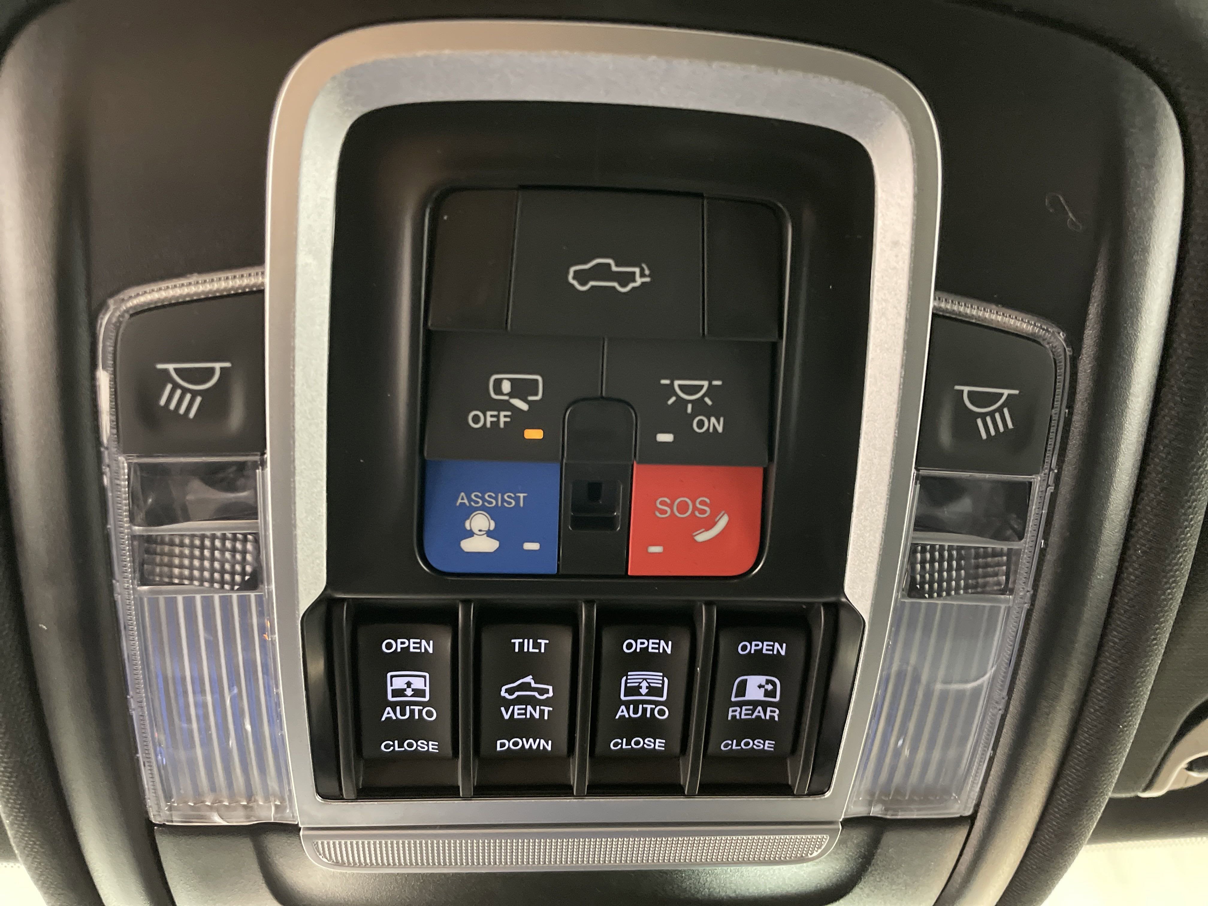 2024 RAM 1500 Limited Crew Cab 4x4 5'7' Box