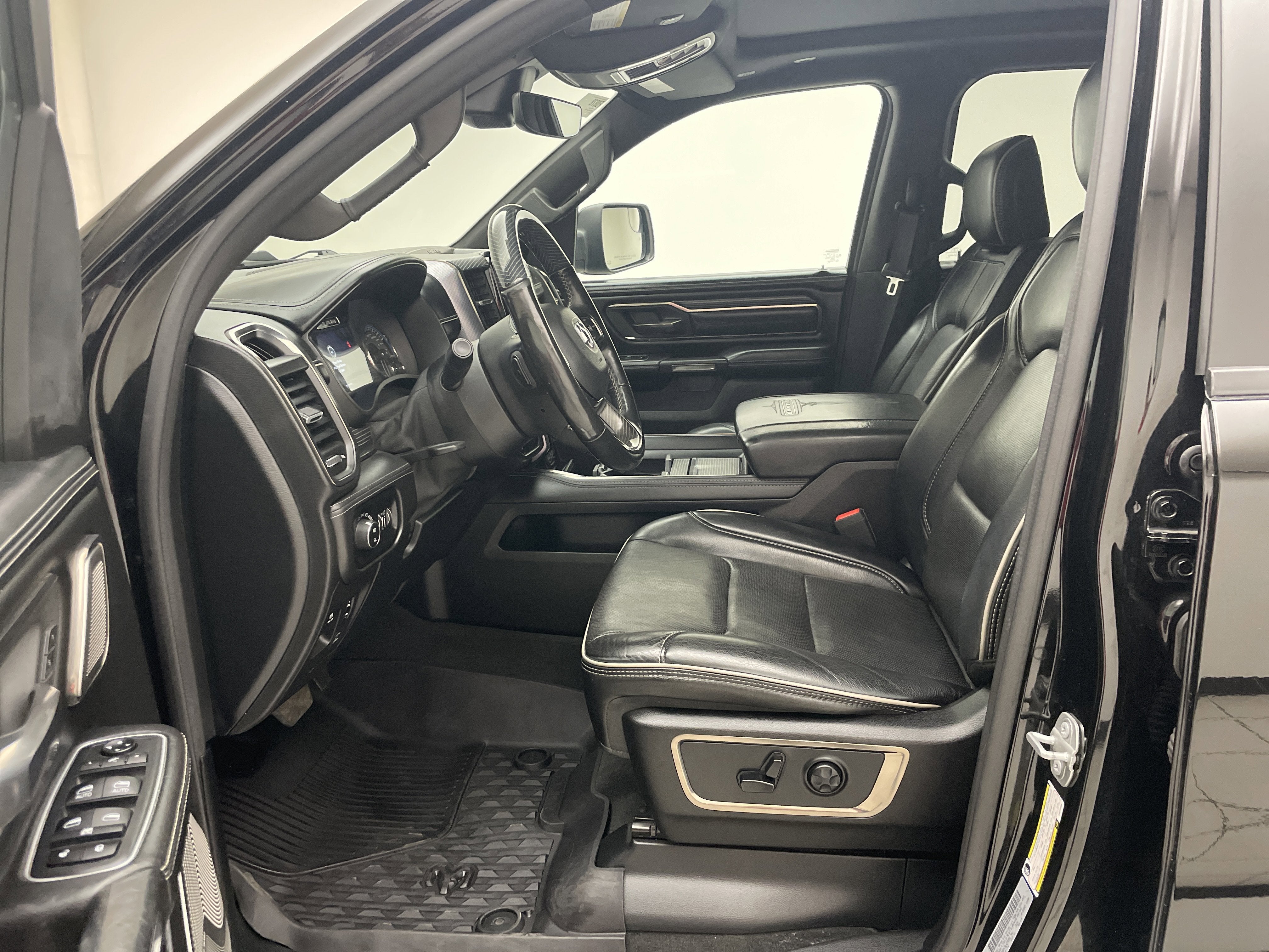 2020 RAM 1500 Limited Crew Cab 4x4 5'7' Box