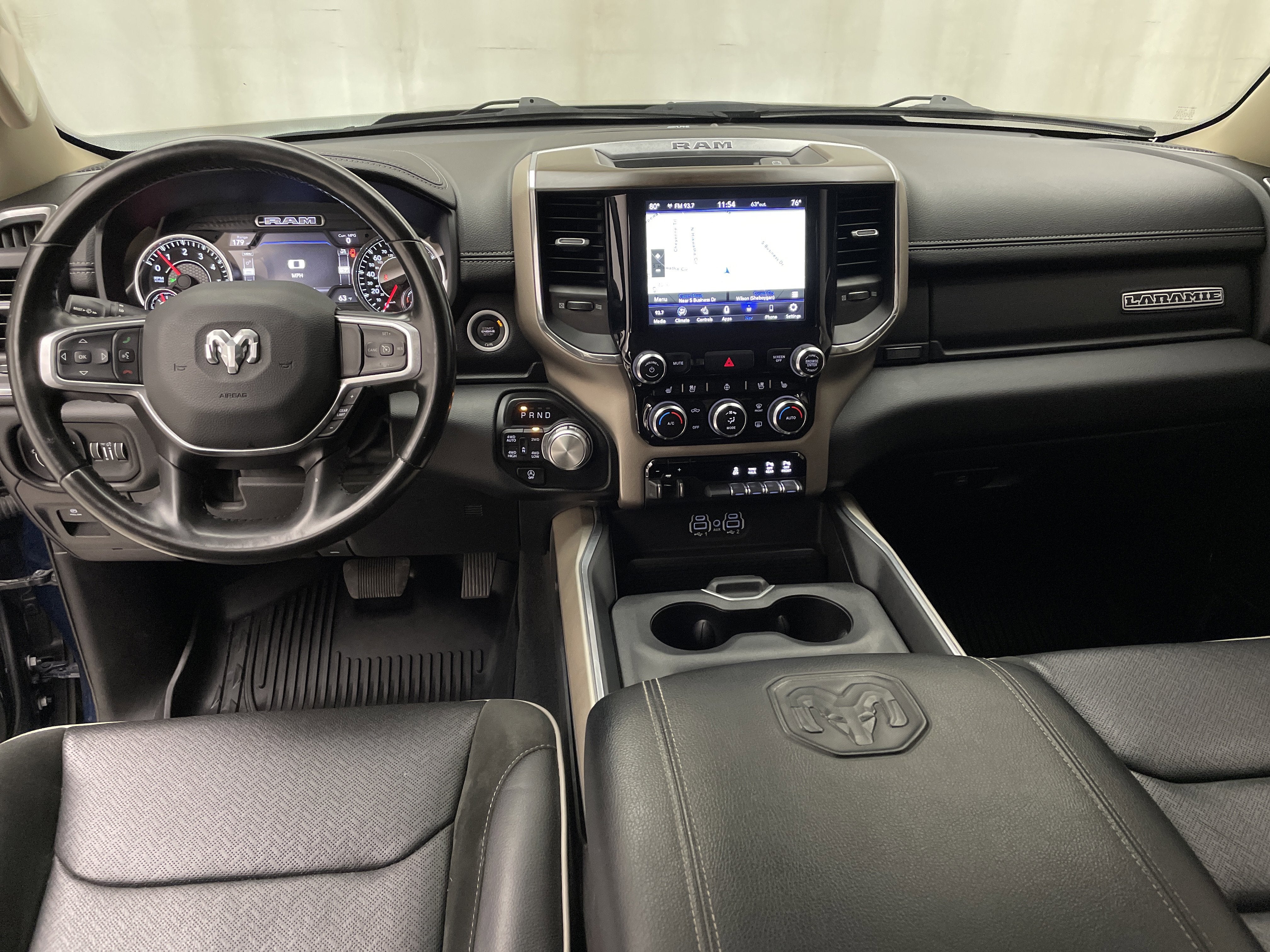 2021 RAM 1500 Laramie Crew Cab 4x4 6'4' Box