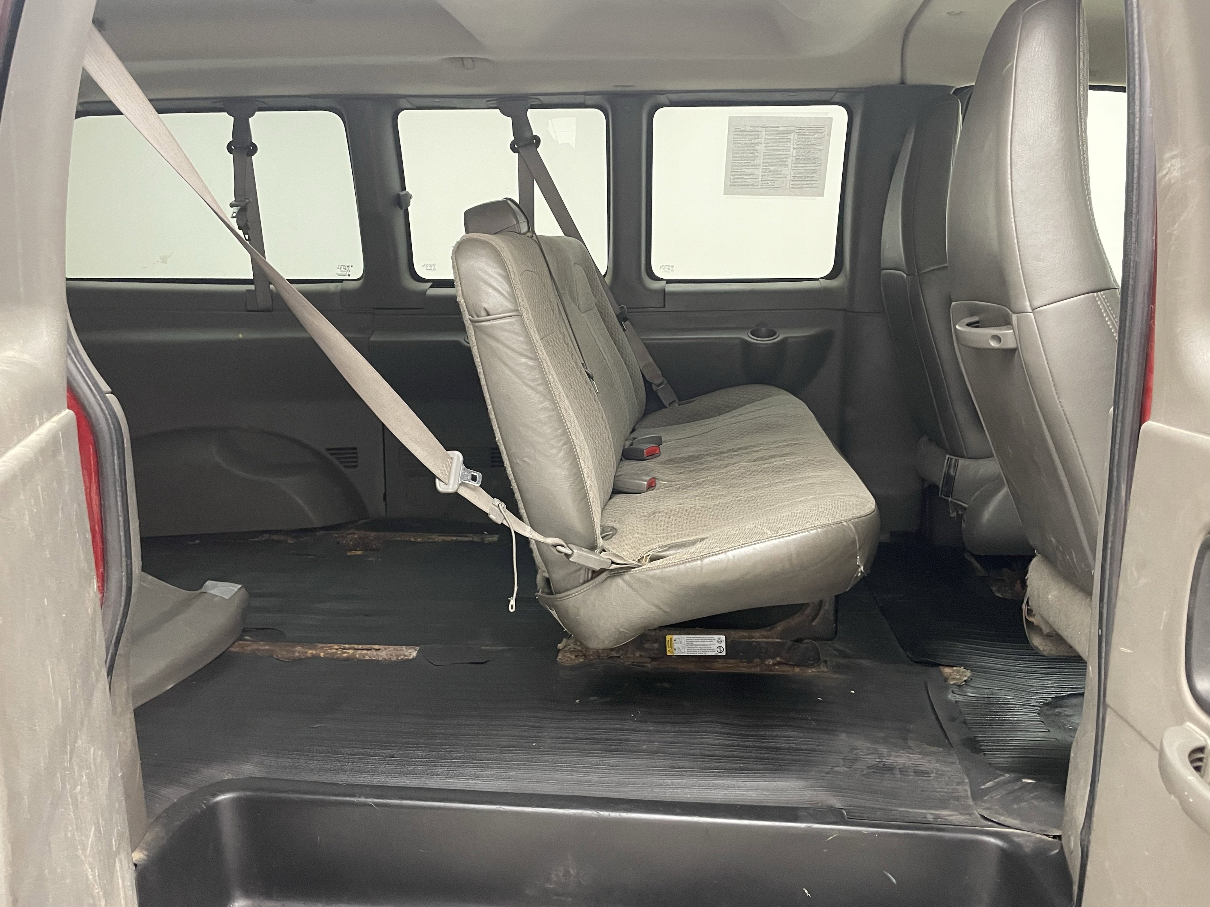 2009 Chevrolet Express Passenger Work Van