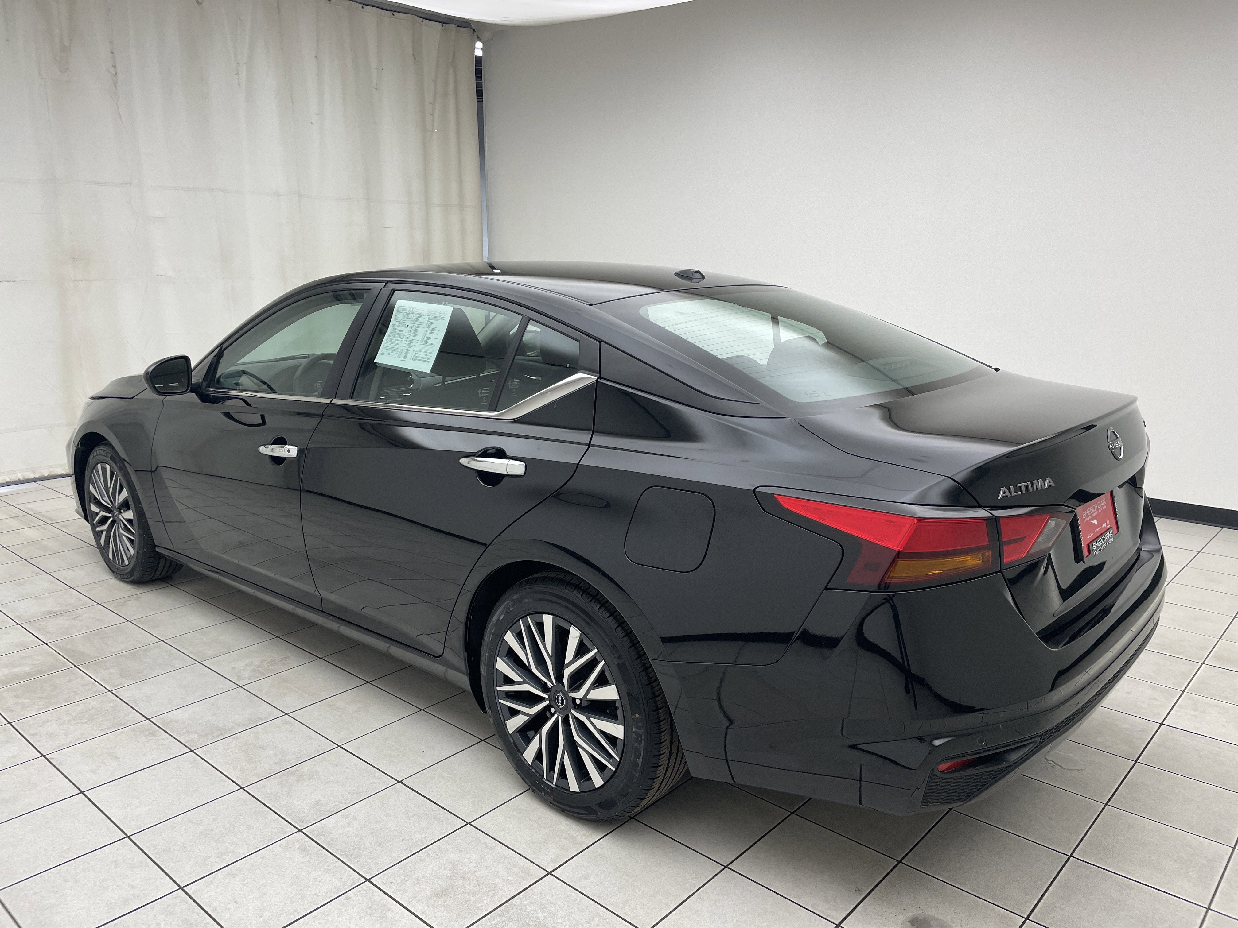 2024 Nissan Altima SV FWD