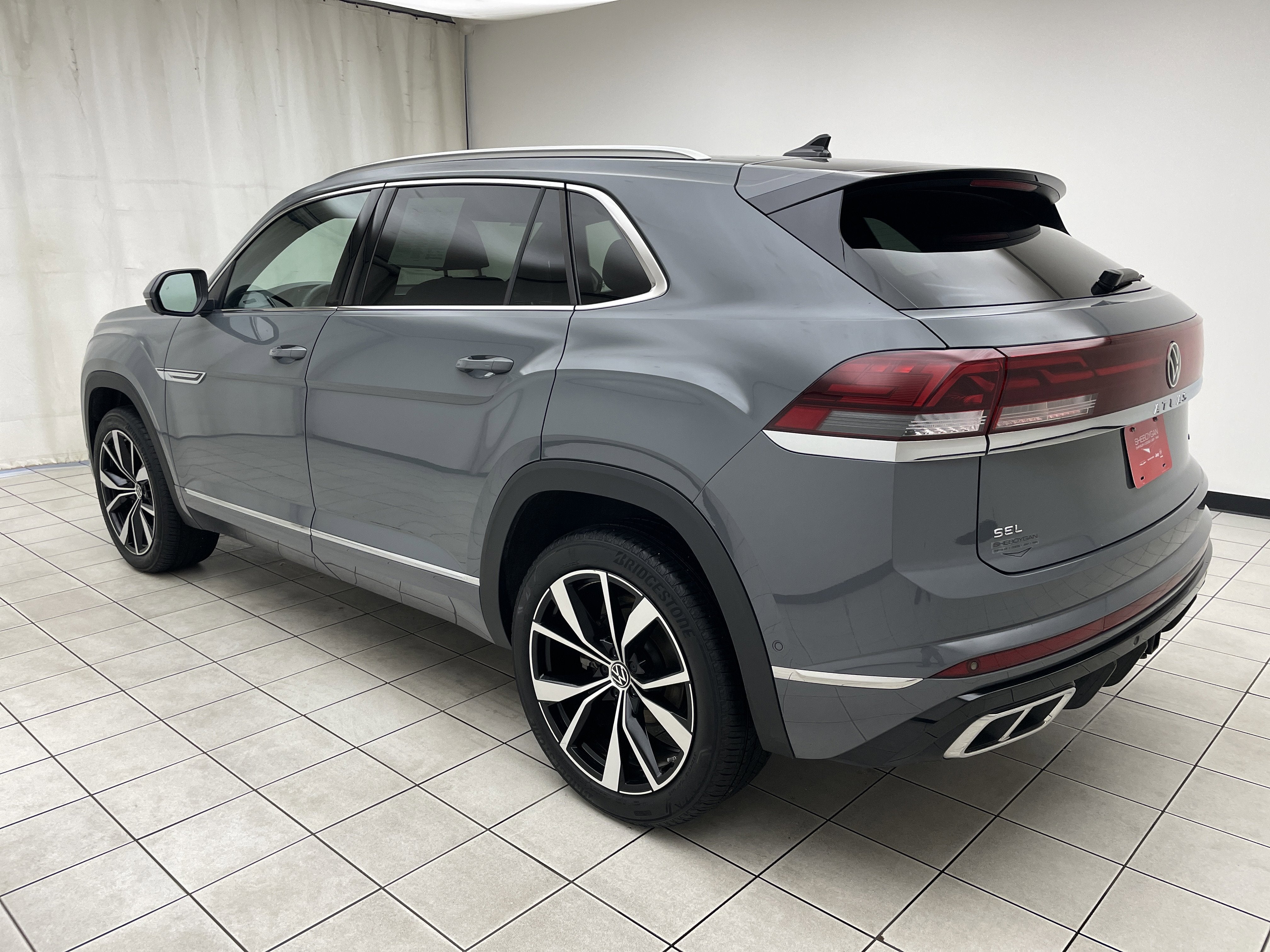 2024 Volkswagen Atlas Cross Sport 2.0T SEL Premium R-Line