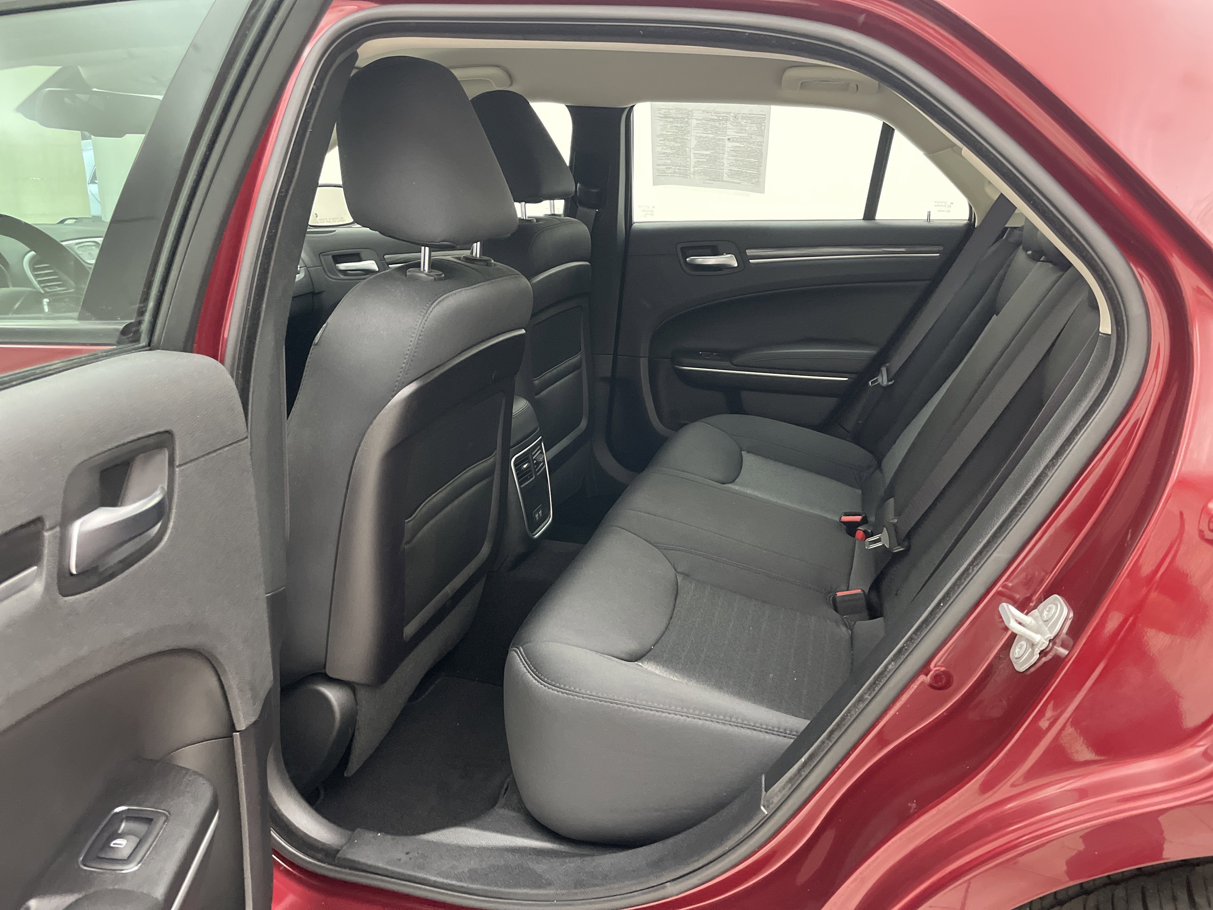 2019 Chrysler 300 Touring AWD