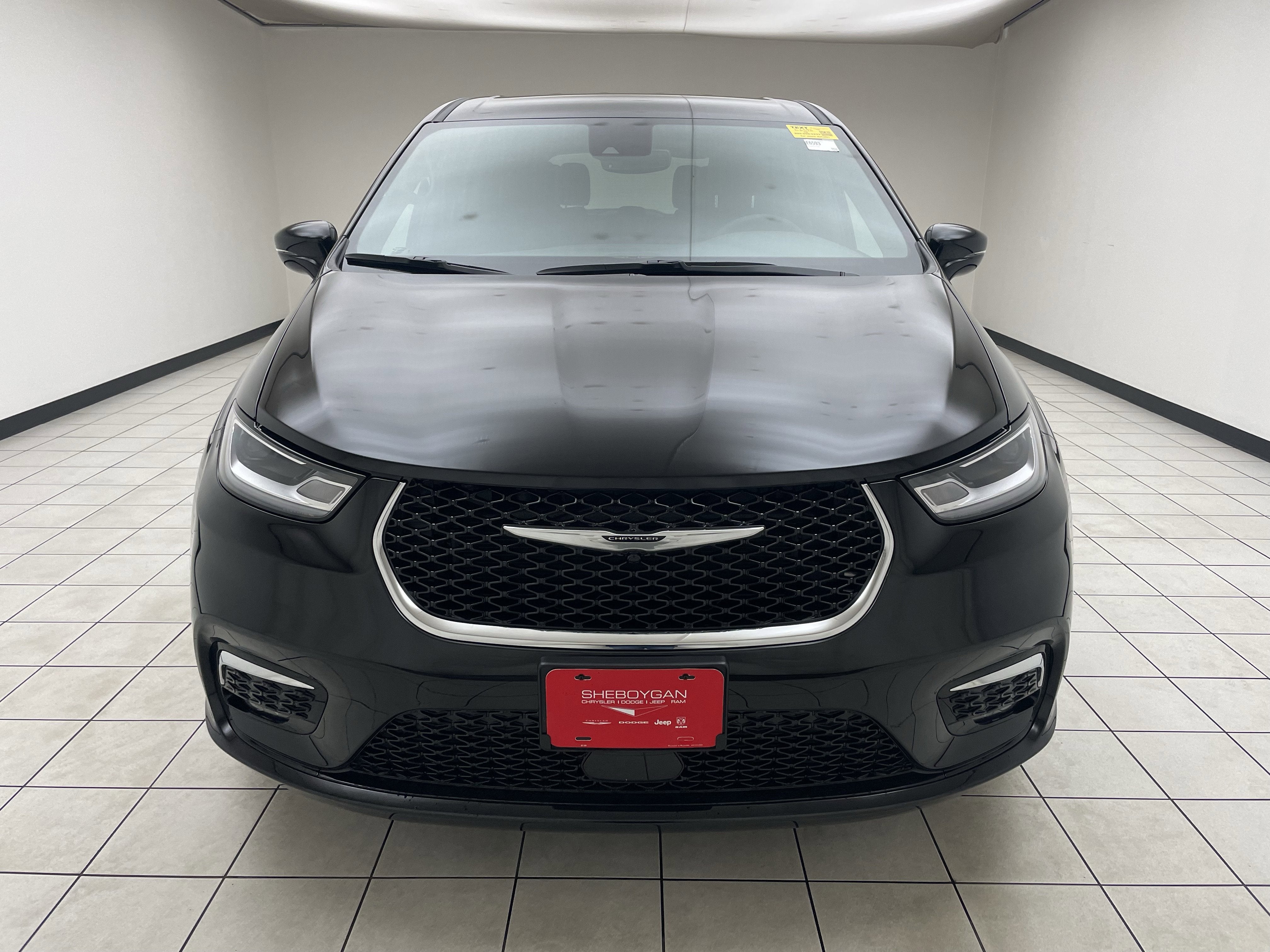 2026 Chrysler Pacifica Select AWD