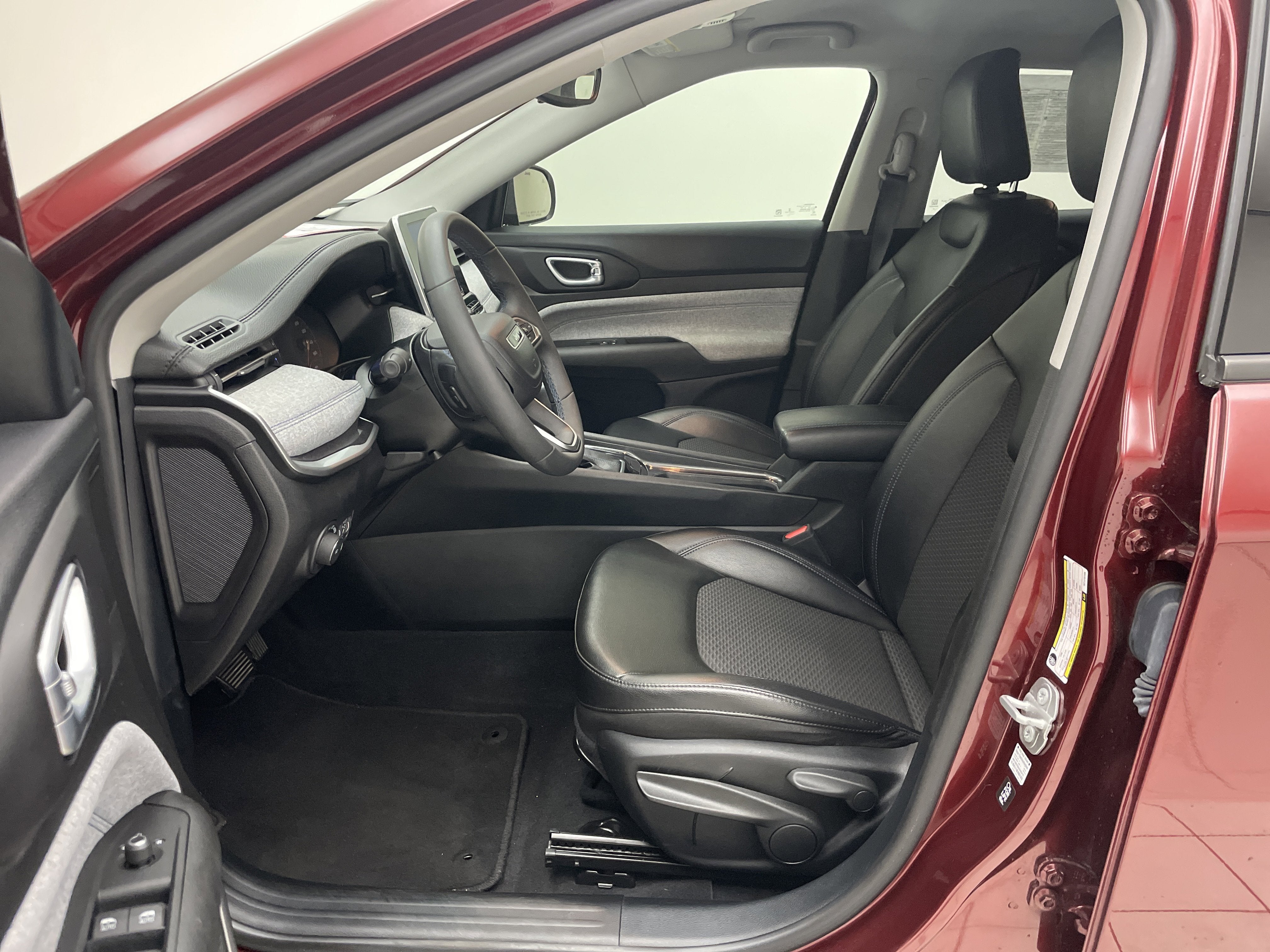 2022 Jeep Compass Latitude FWD