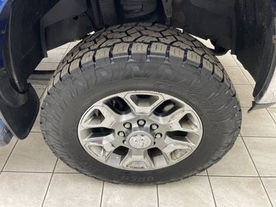 2017 RAM 2500 Laramie Crew Cab 4x4 6'4' Box