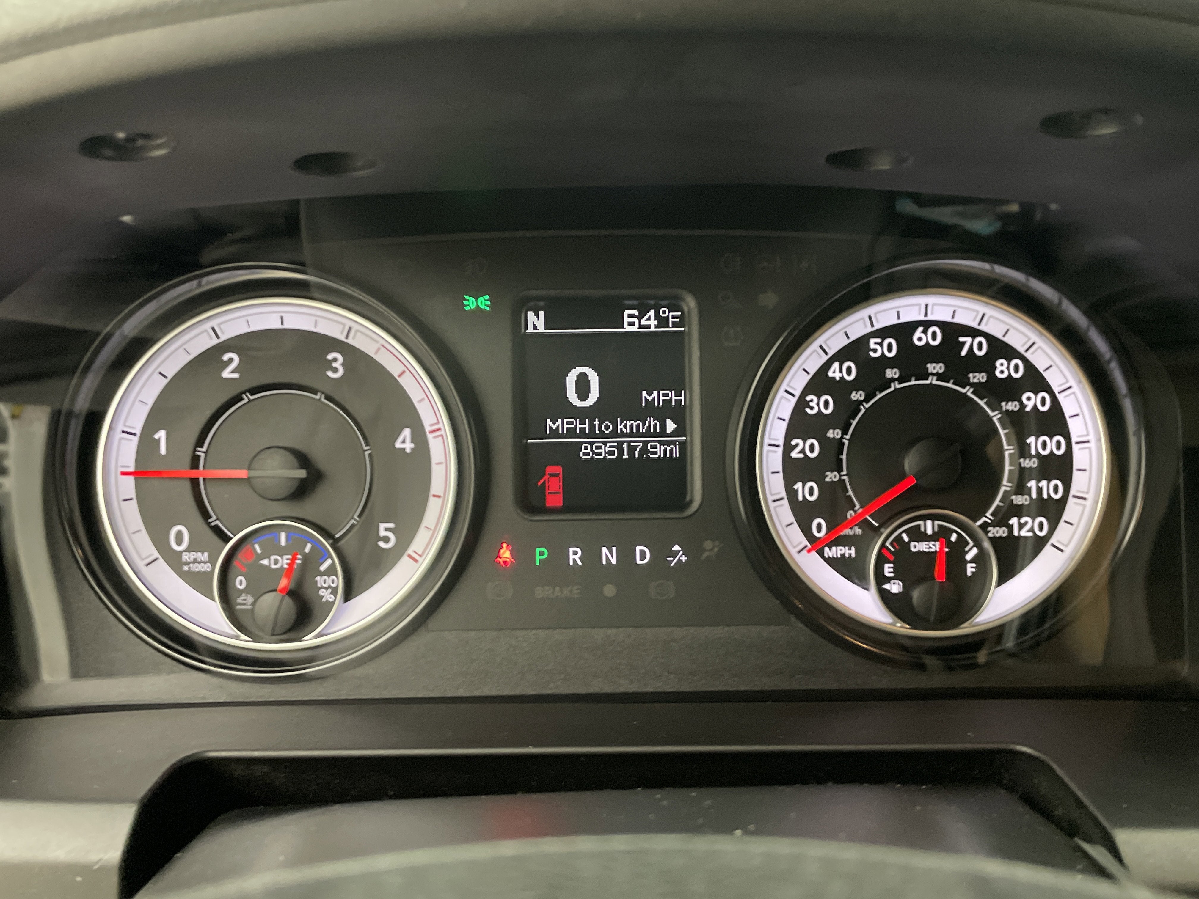 2018 RAM 2500 Tradesman Crew Cab 4x4 8' Box