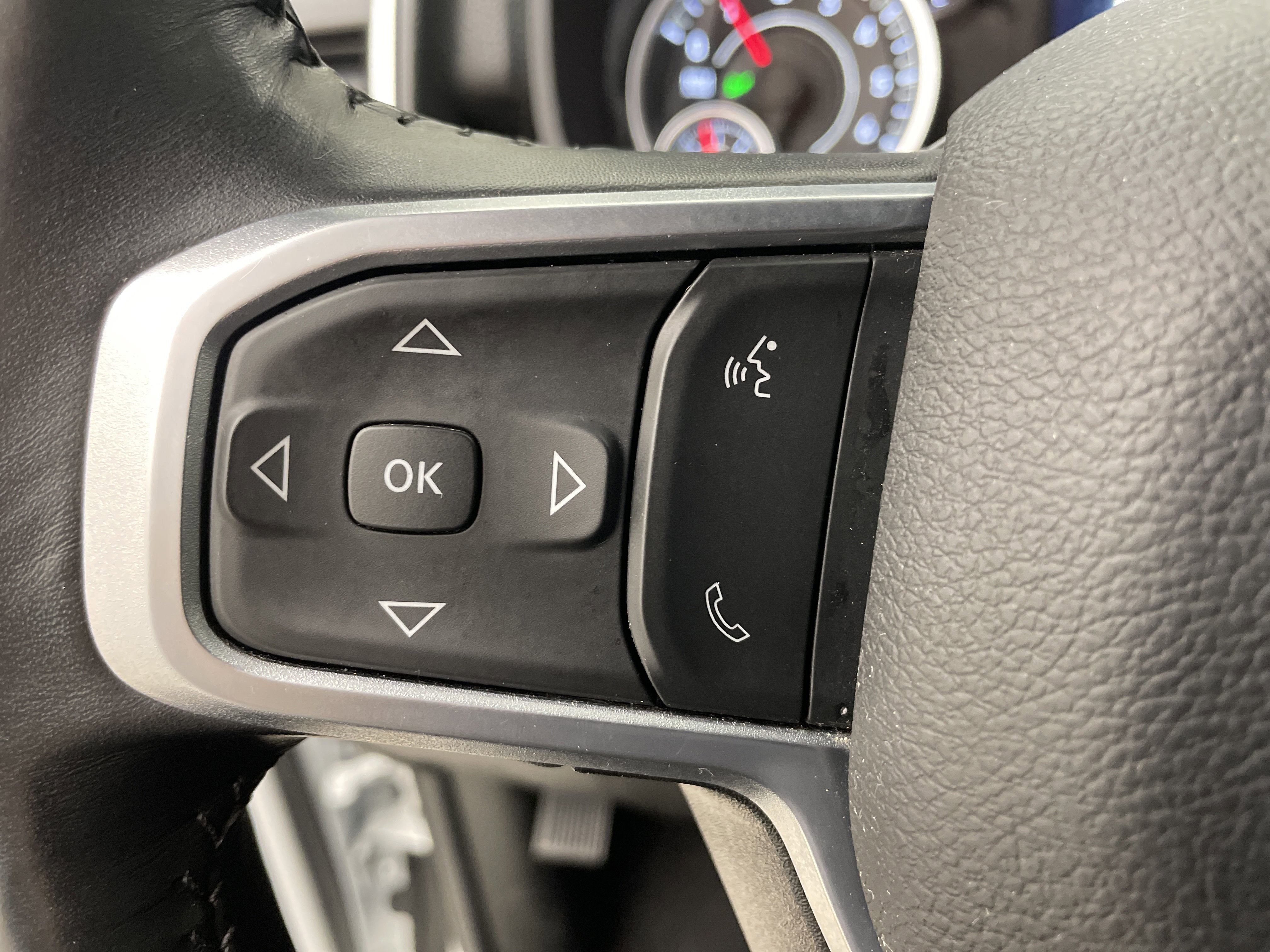 2024 RAM 2500 Big Horn Crew Cab 4x4 8' Box