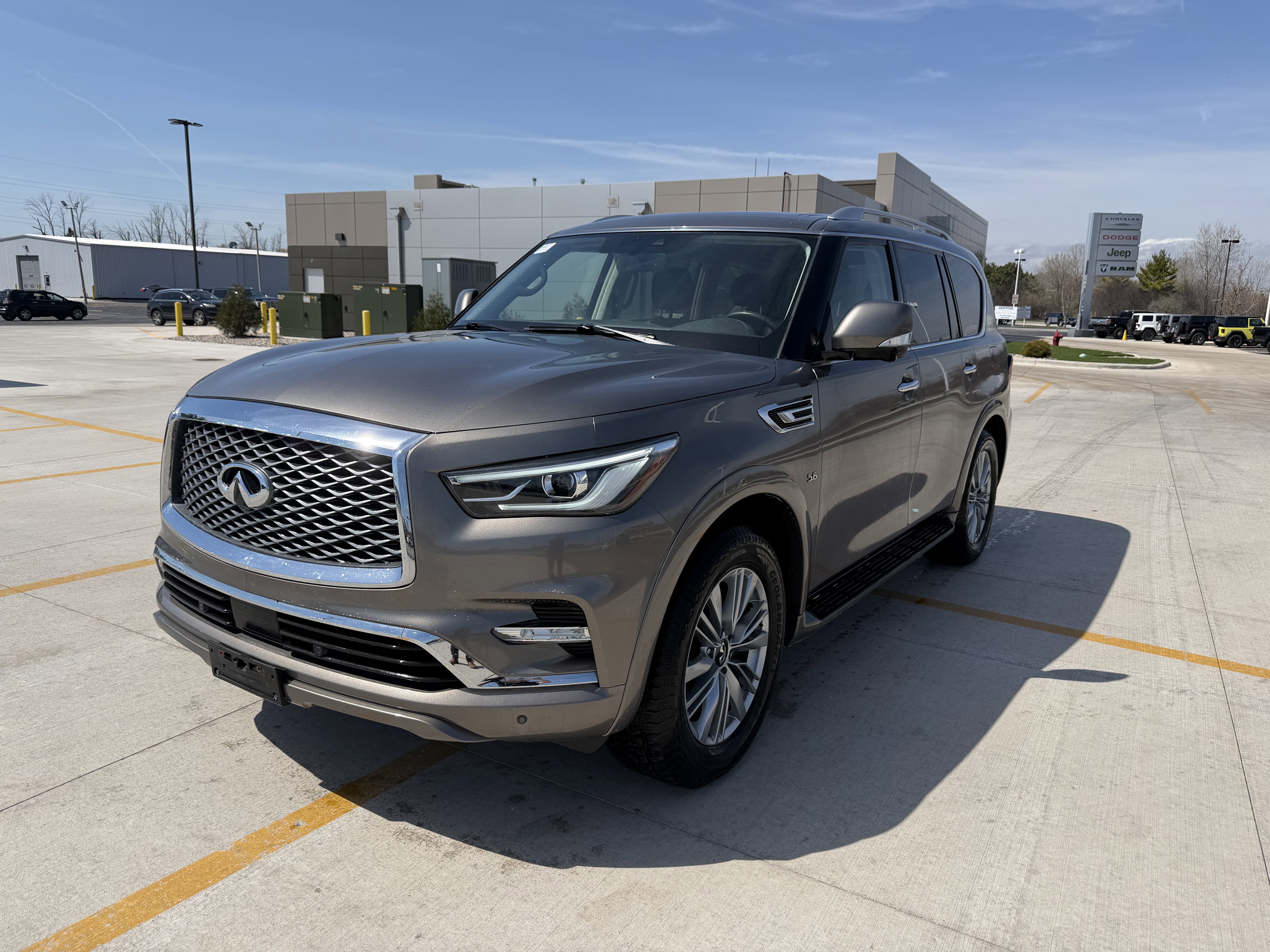 2019 INFINITI QX80 LUXE