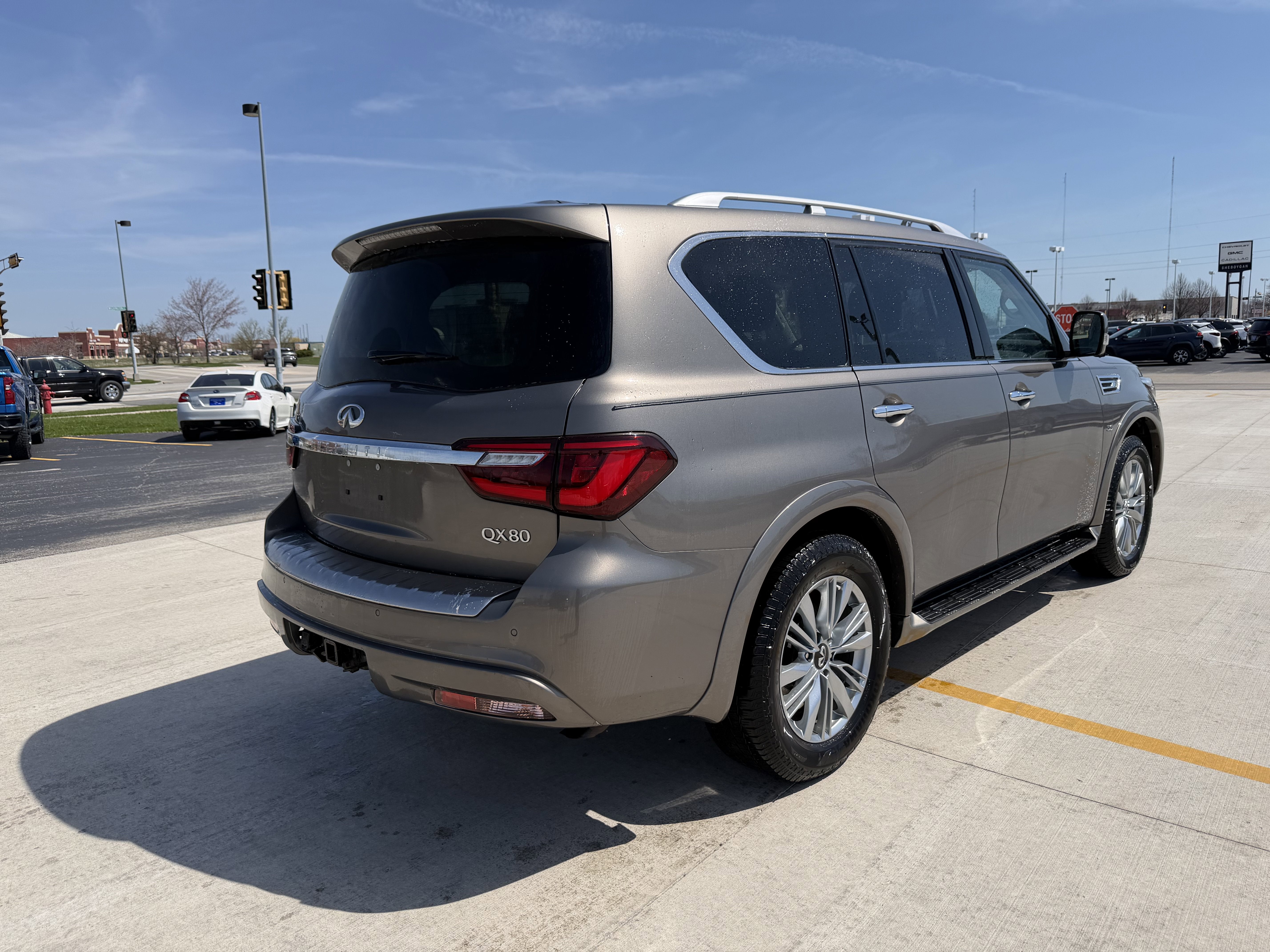 2019 INFINITI QX80 LUXE