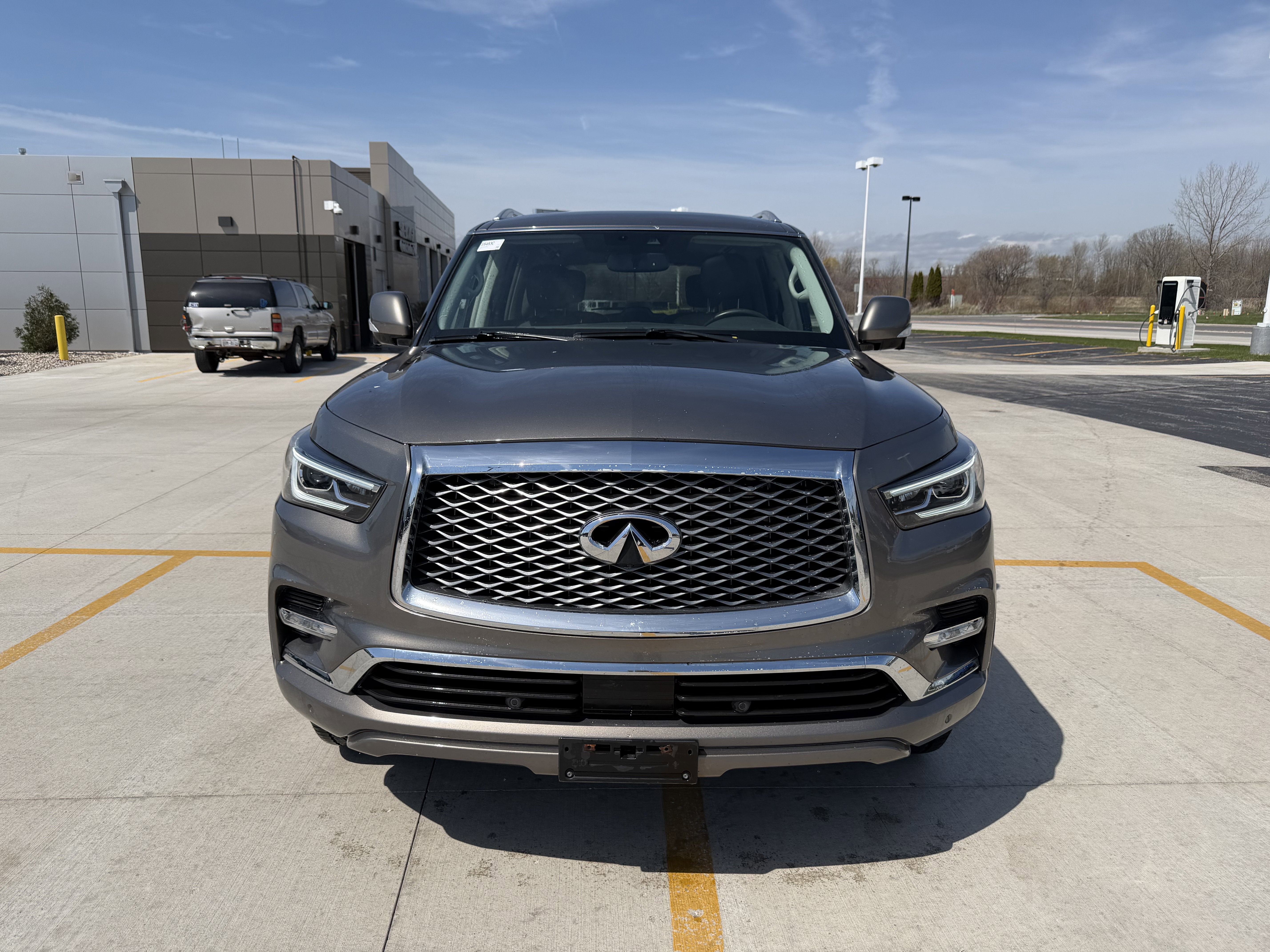 2019 INFINITI QX80 LUXE