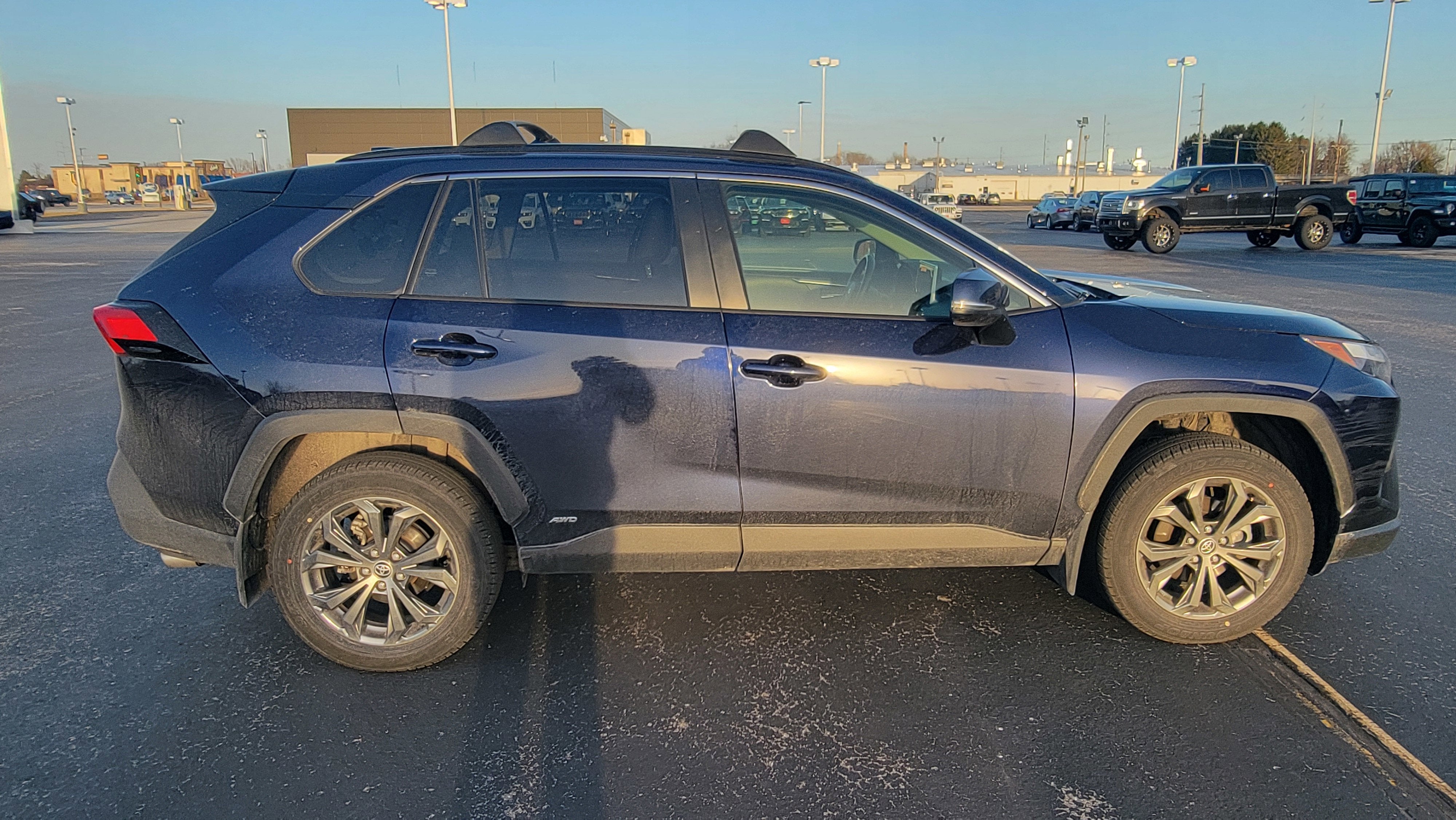 2023 Toyota RAV4 Hybrid XLE Premium