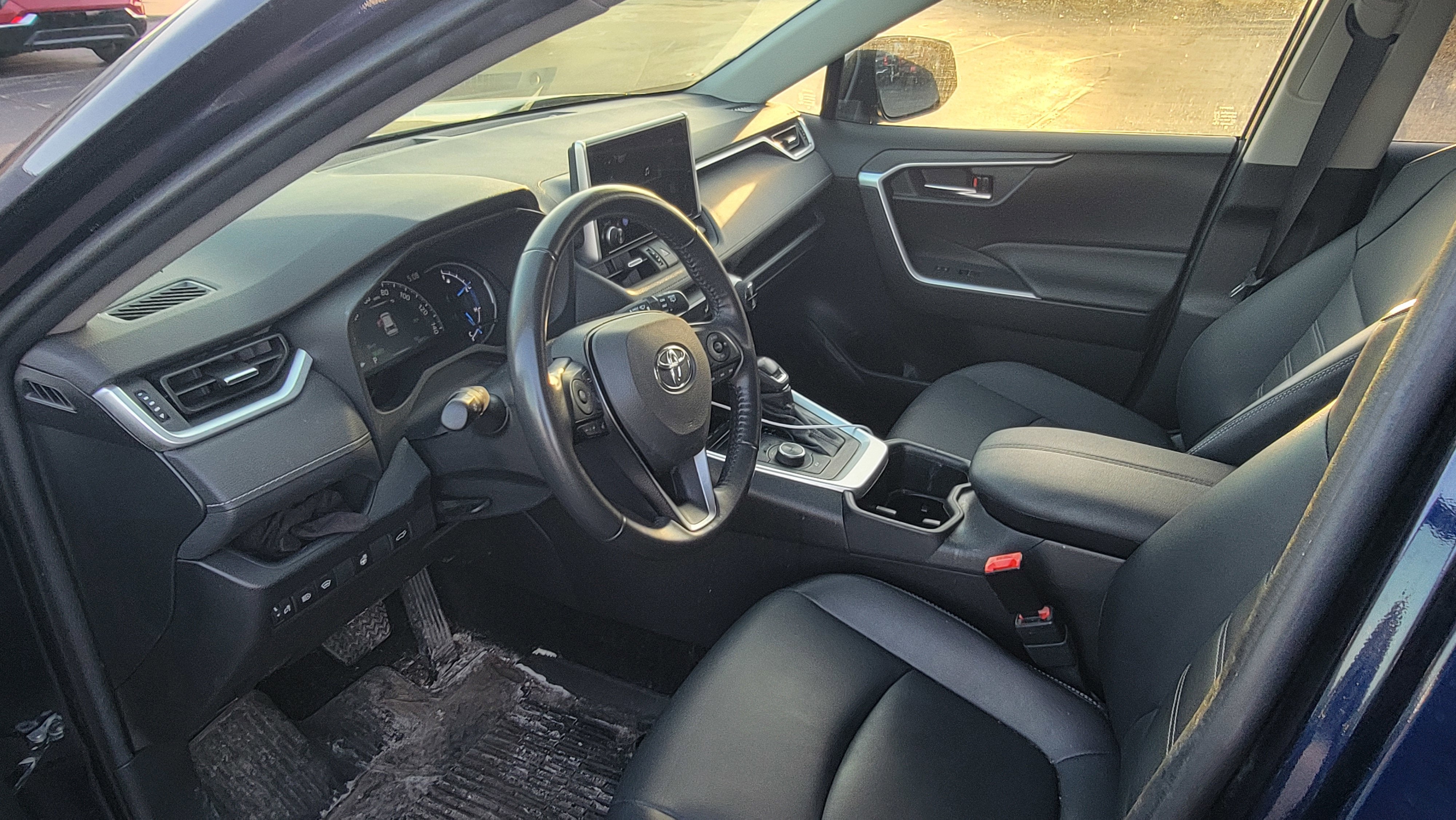 2023 Toyota RAV4 Hybrid XLE Premium