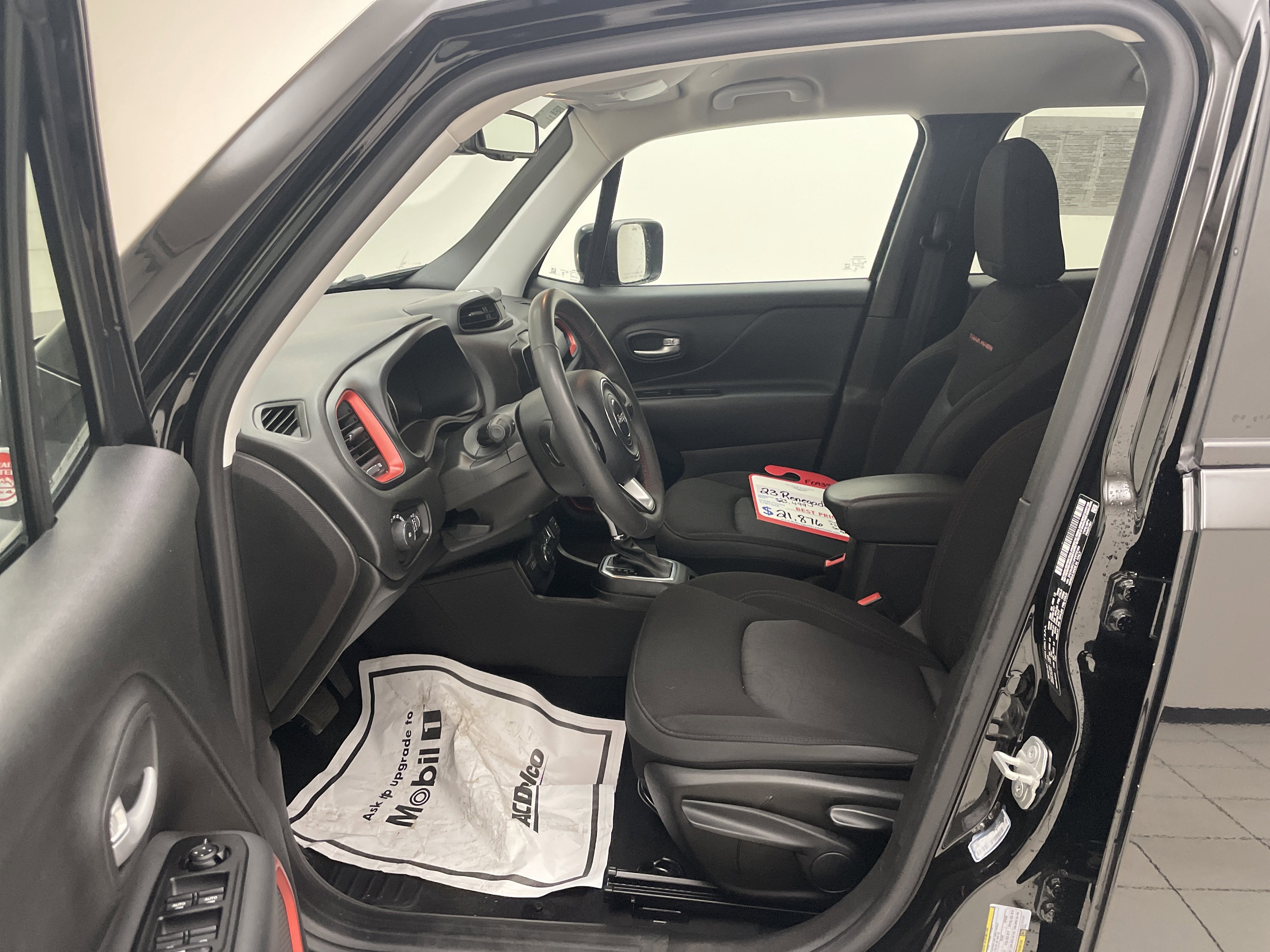2023 Jeep Renegade Trailhawk 4x4