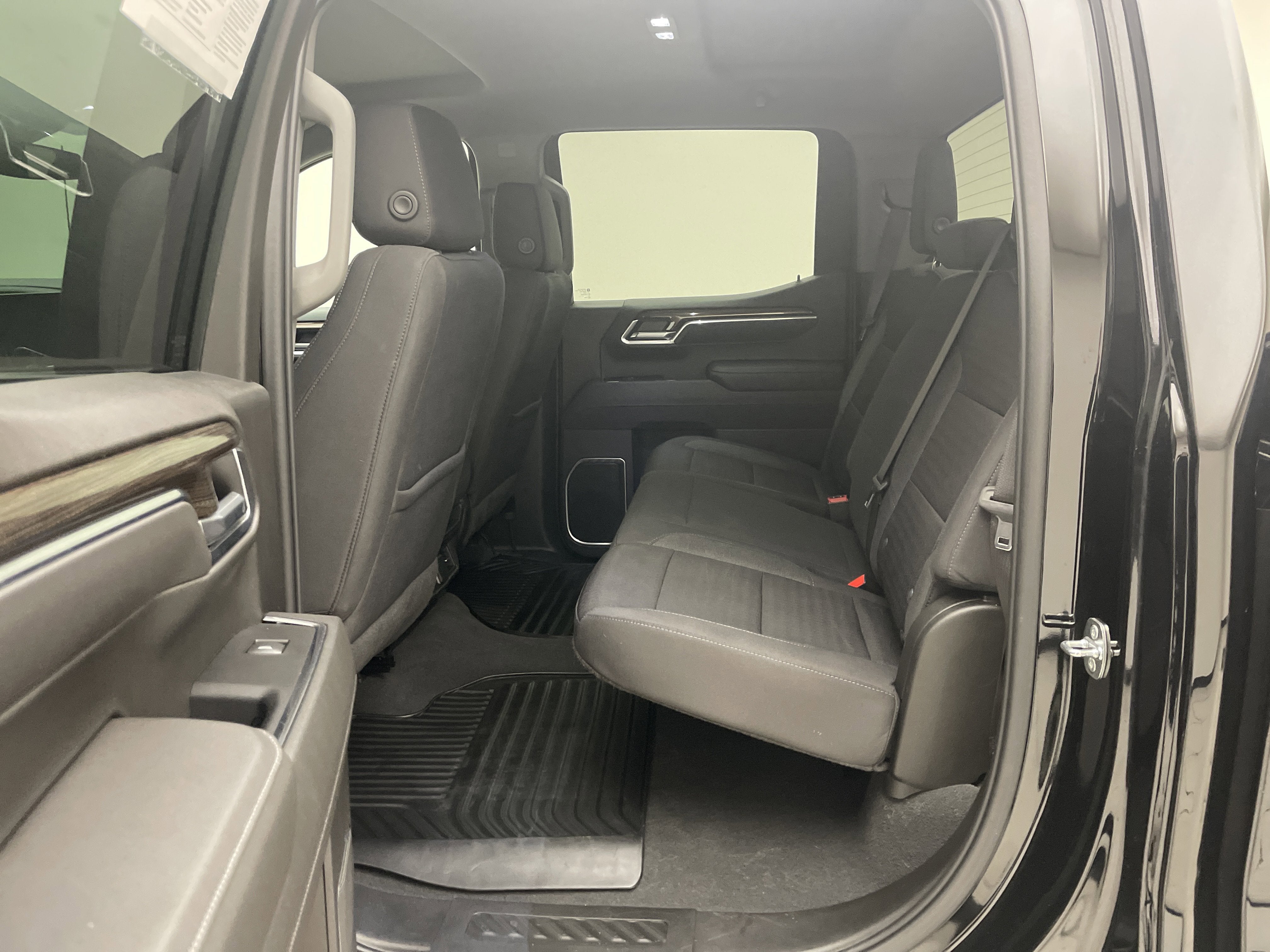 2022 Chevrolet Silverado 1500 LT (2FL)