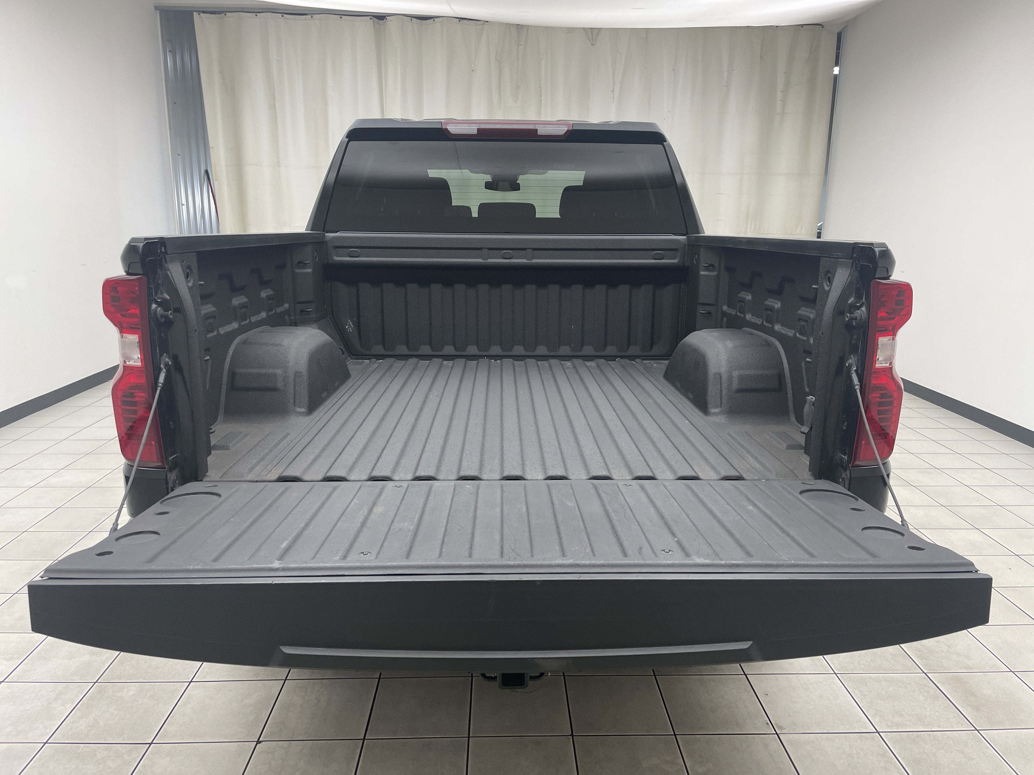 2022 Chevrolet Silverado 1500 LT (2FL)